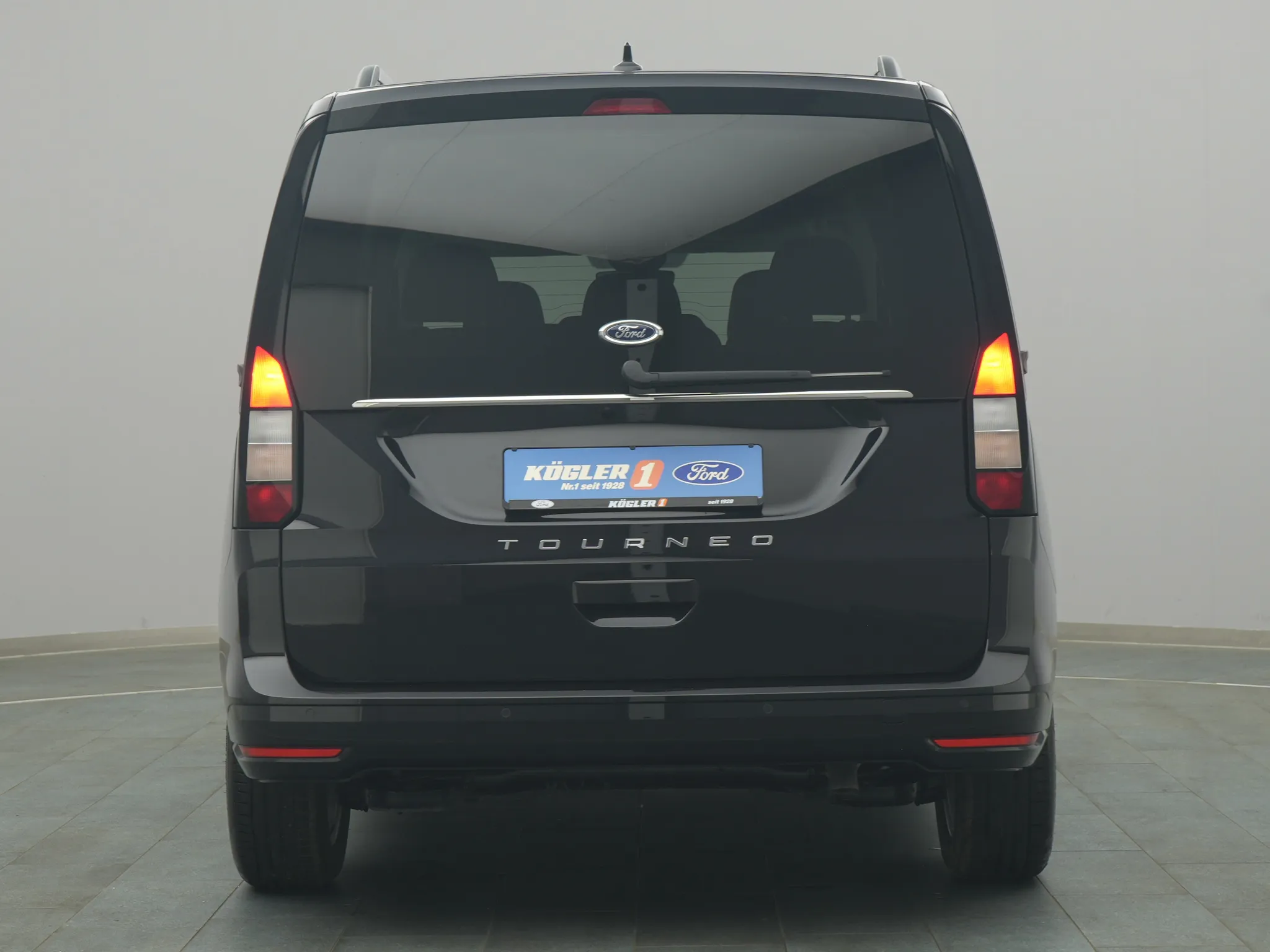 Ford Tourneo Connect Titanium – Bild 7