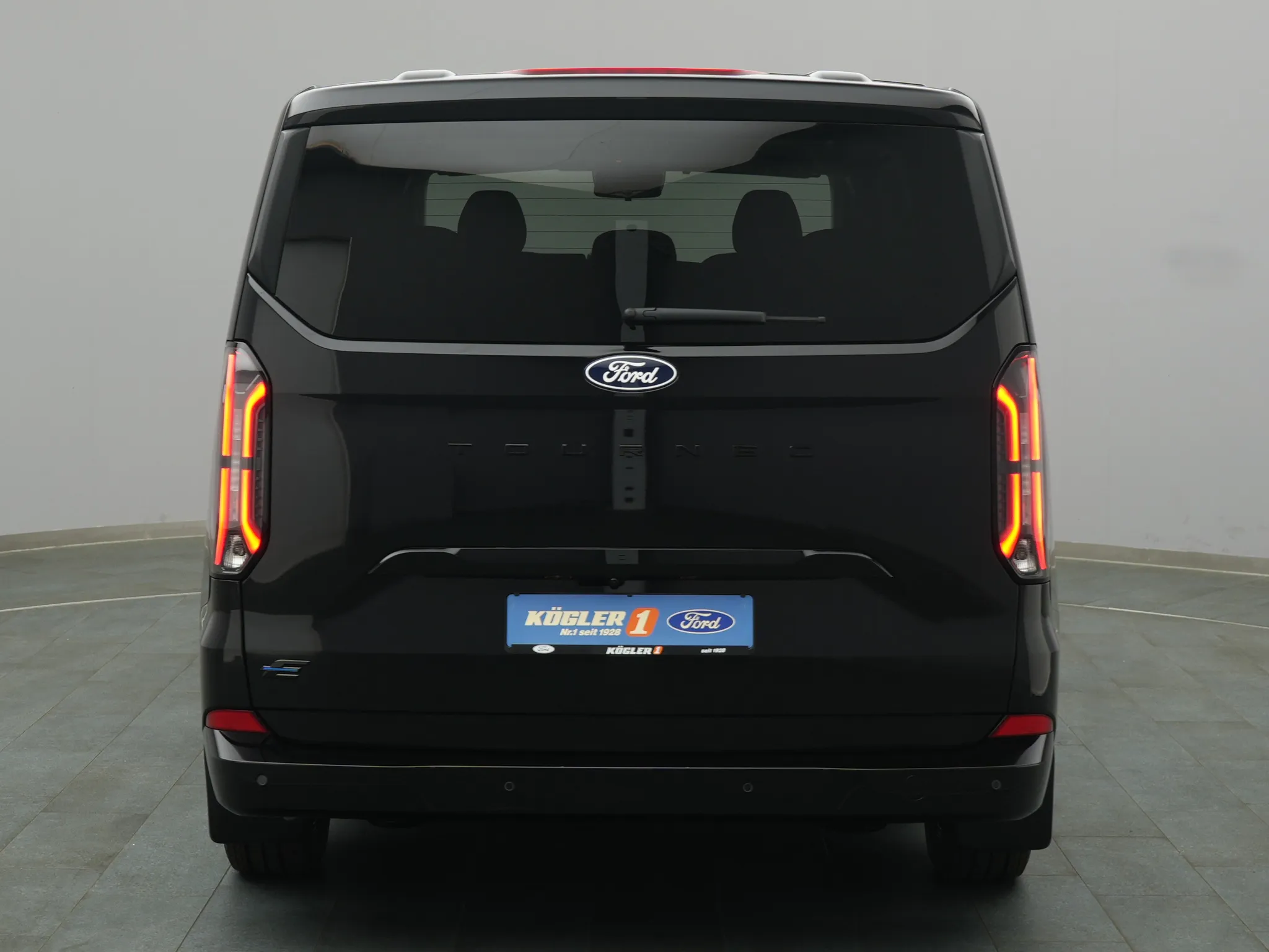 Ford E-Tourneo Custom – Bild 7