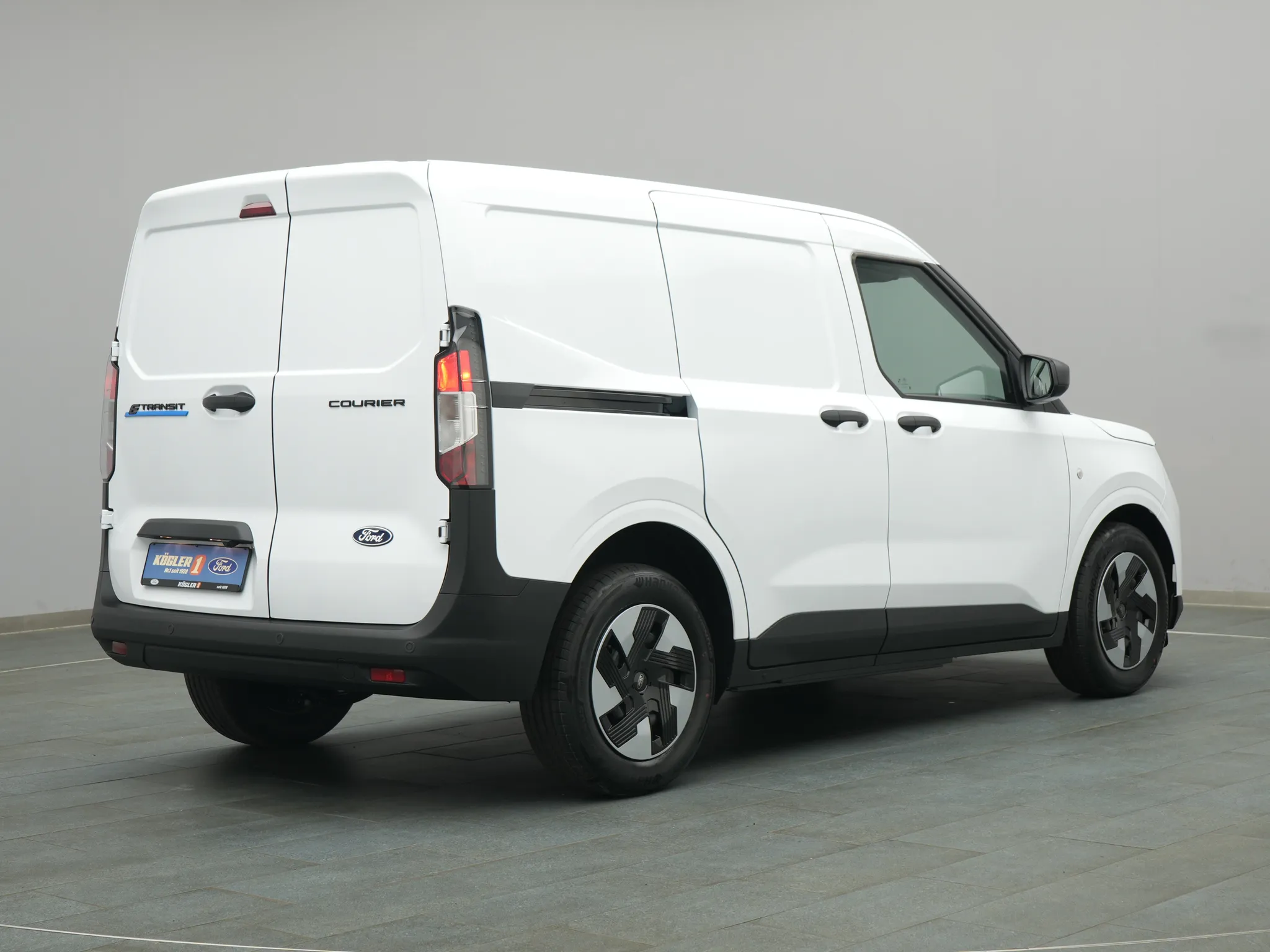 Ford E-Transit Courier Kasten – Bild 4