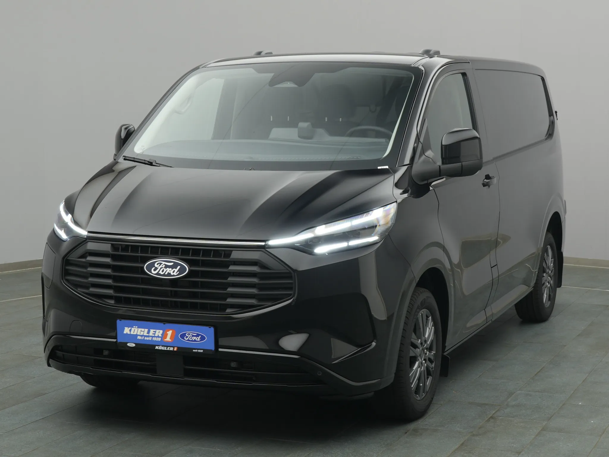 Ford Transit Custom Kasten PHEV 320 L1 Limited Bild