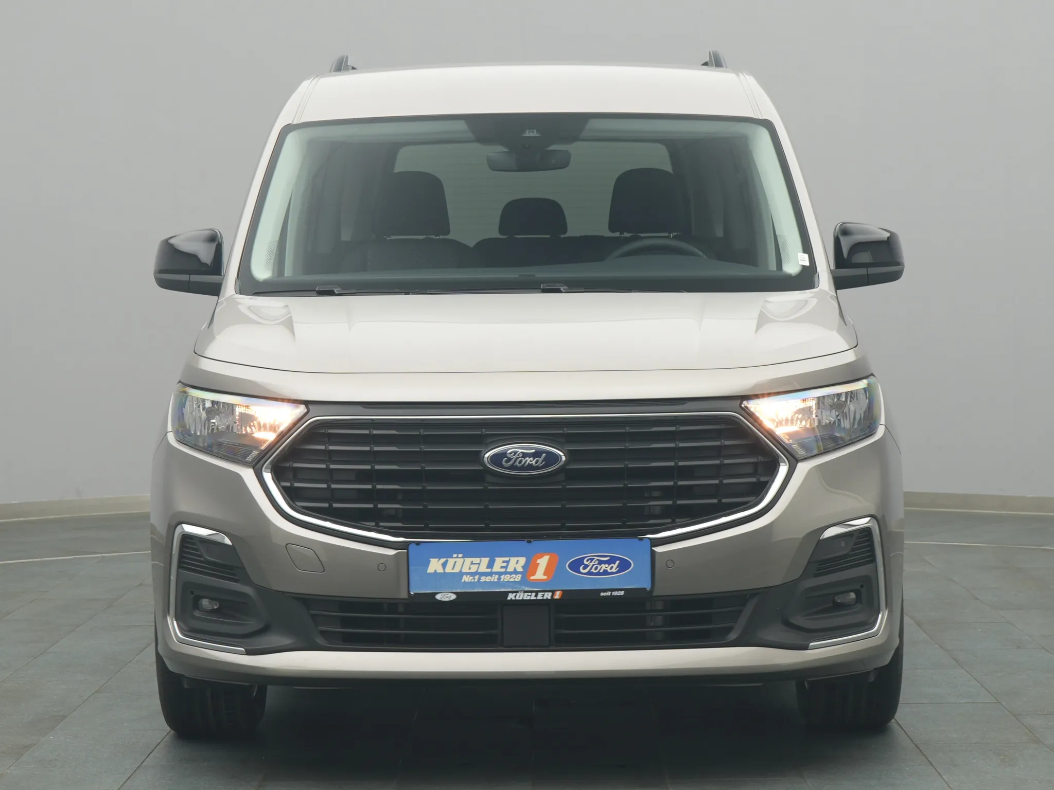 Ford Tourneo Connect Titanium – Bild 6