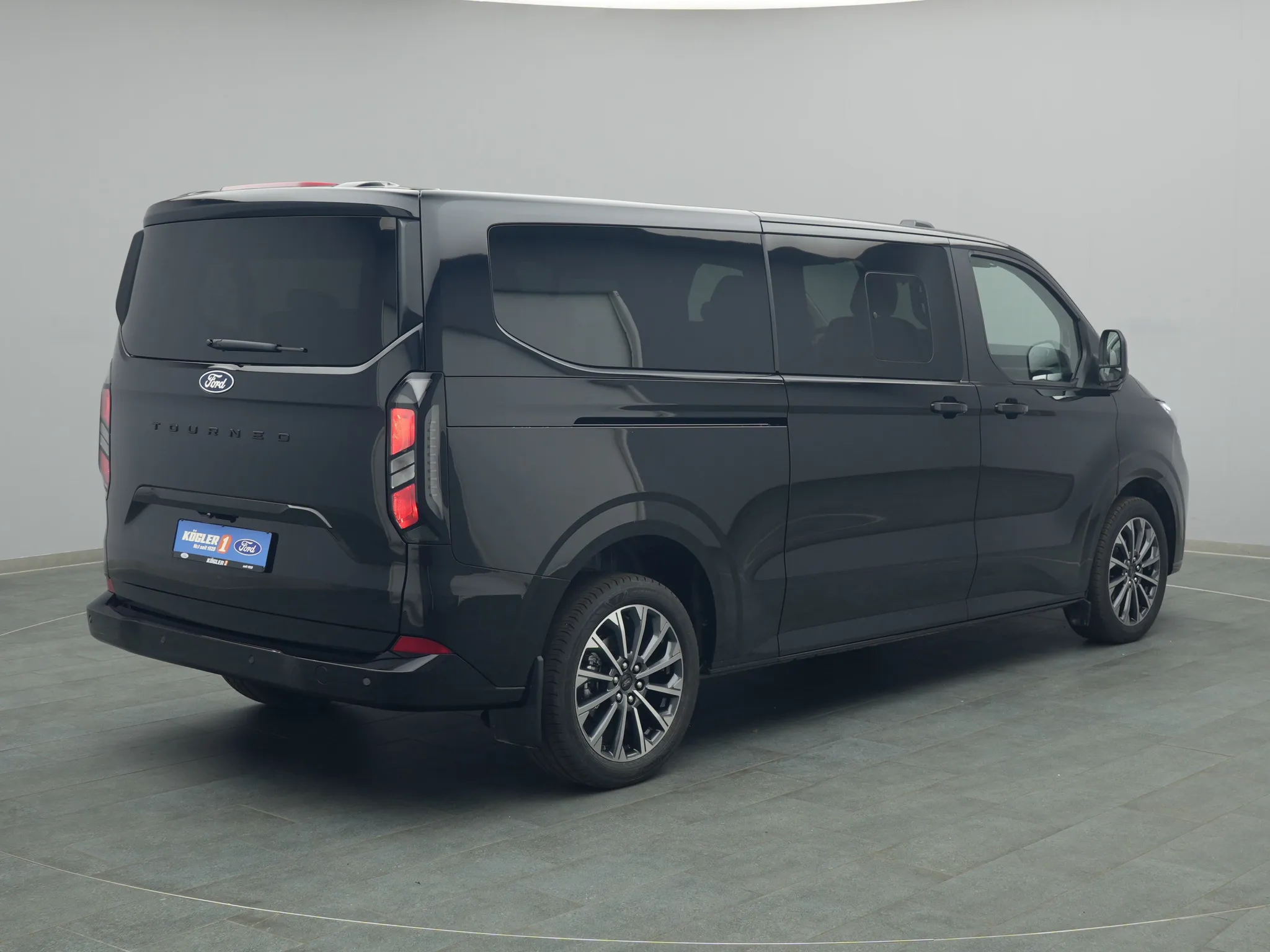 Ford Tourneo Custom – Bild 4