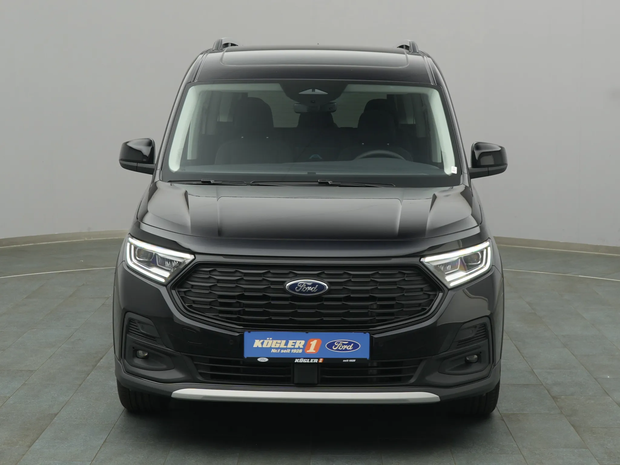 Ford Grand Tourneo – Bild 6