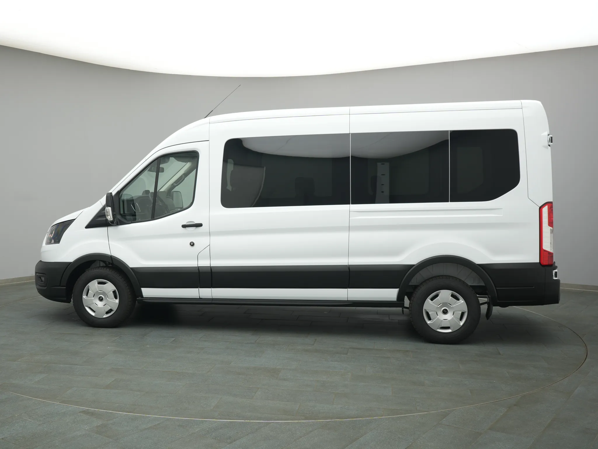 Ford Transit Kombi – Bild 3