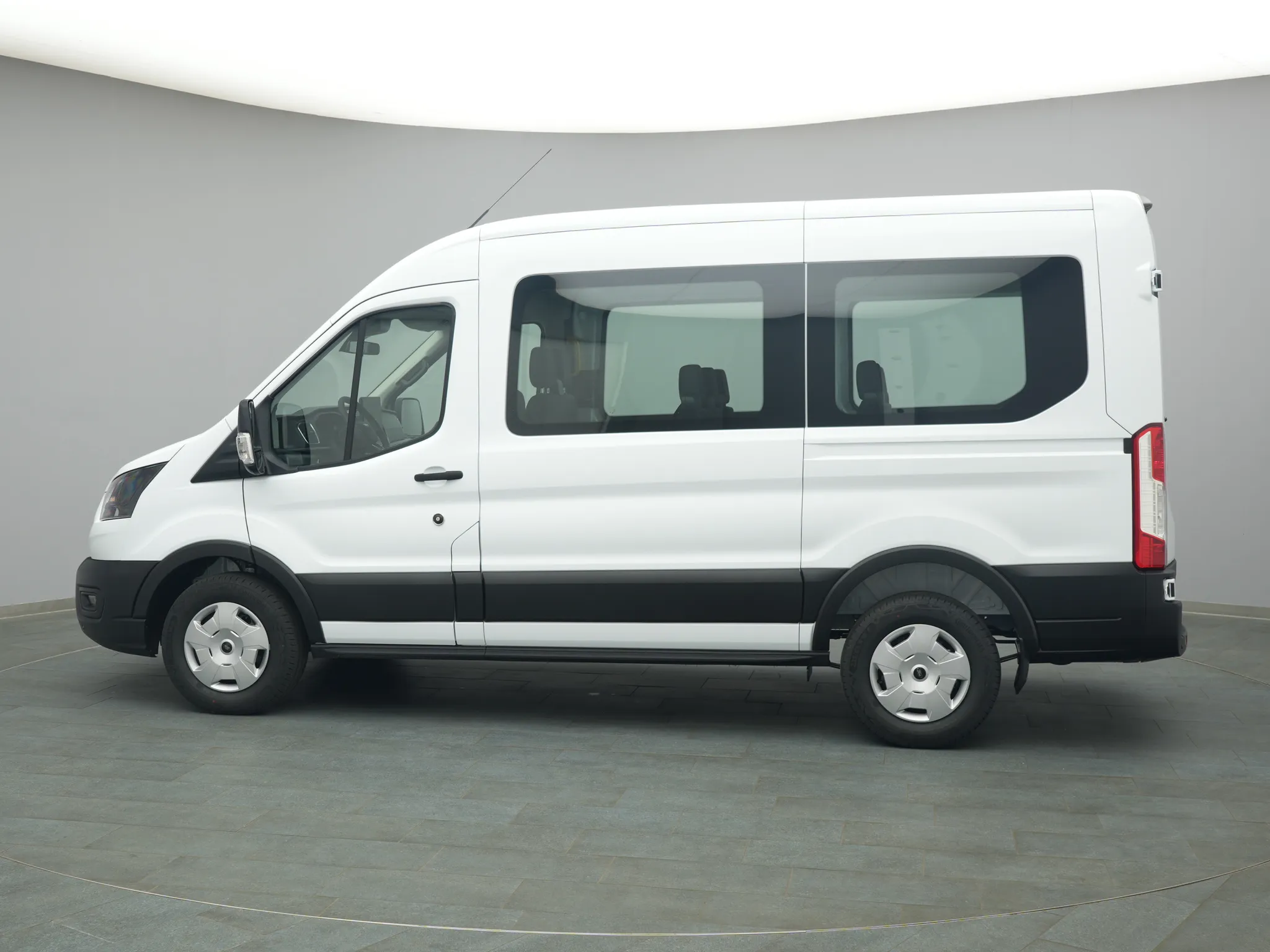 Ford Transit Kombi – Bild 3