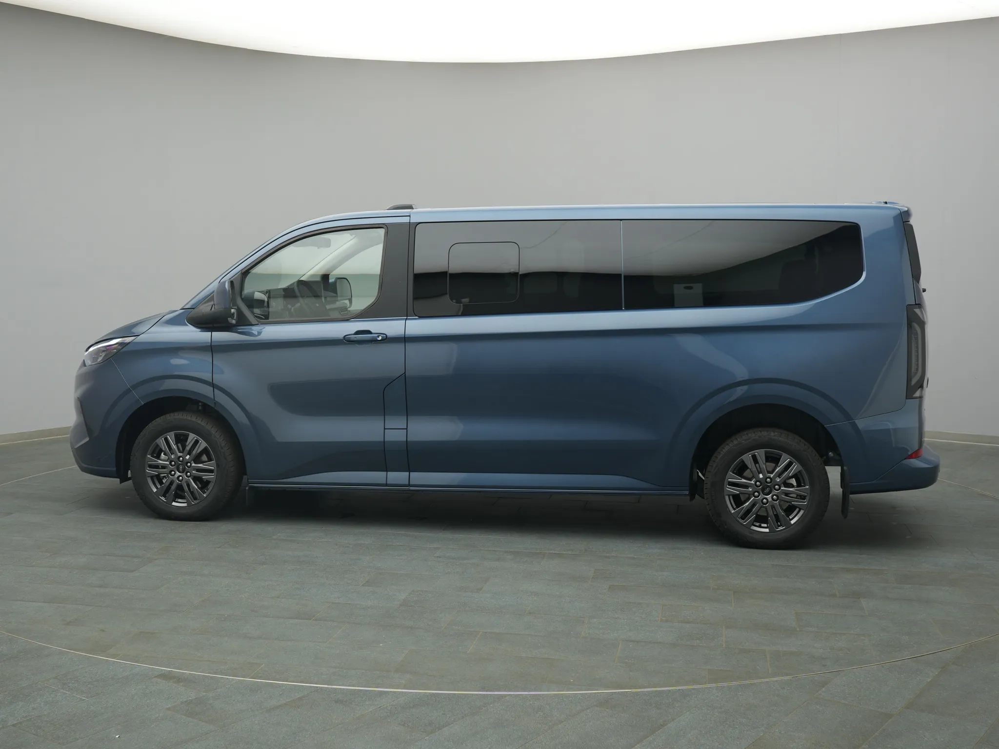 Ford Tourneo Custom – Bild 3