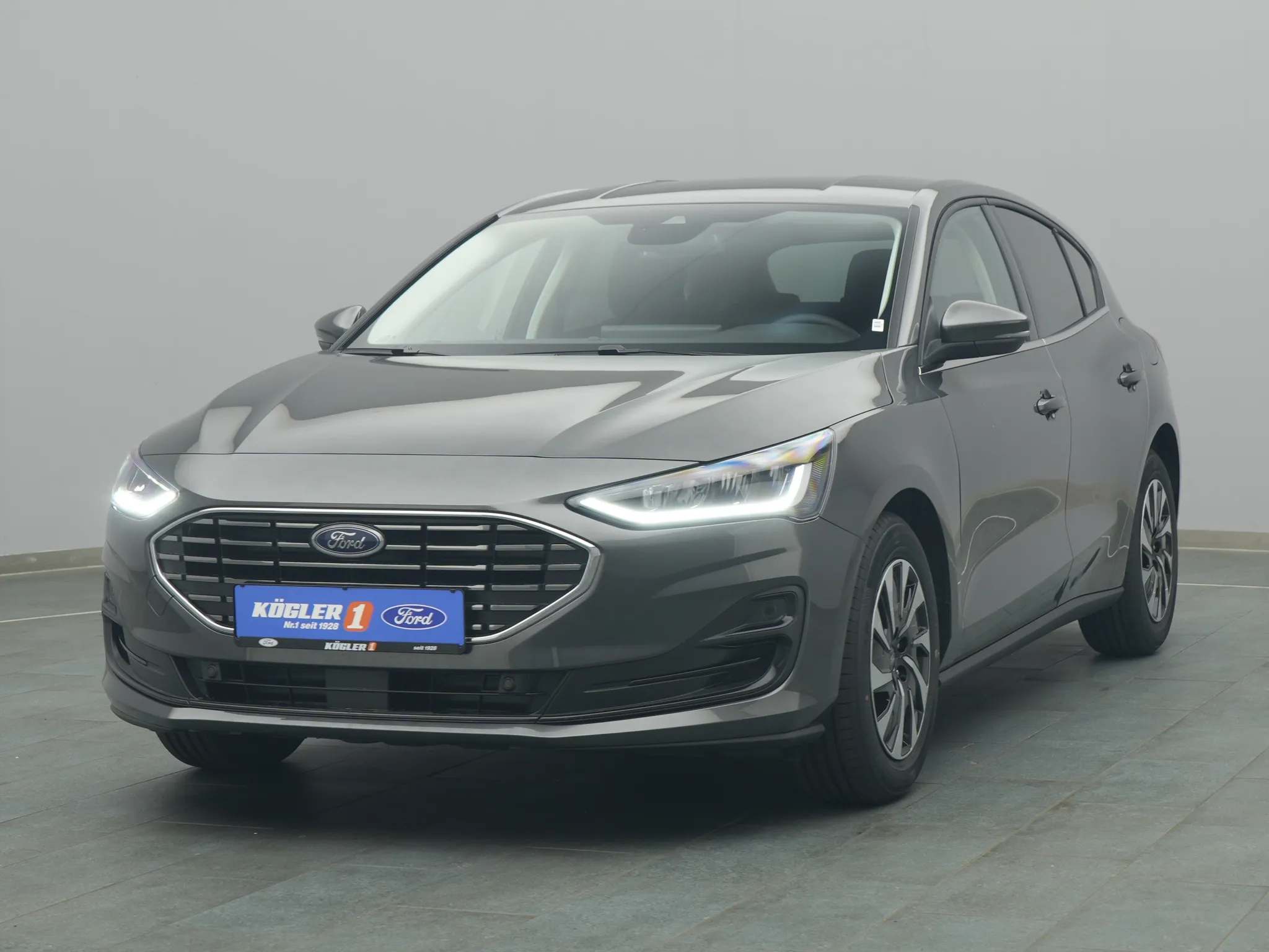 Ford Focus Titanium Edition 155PS / Automatik / ACC / PDC Bild