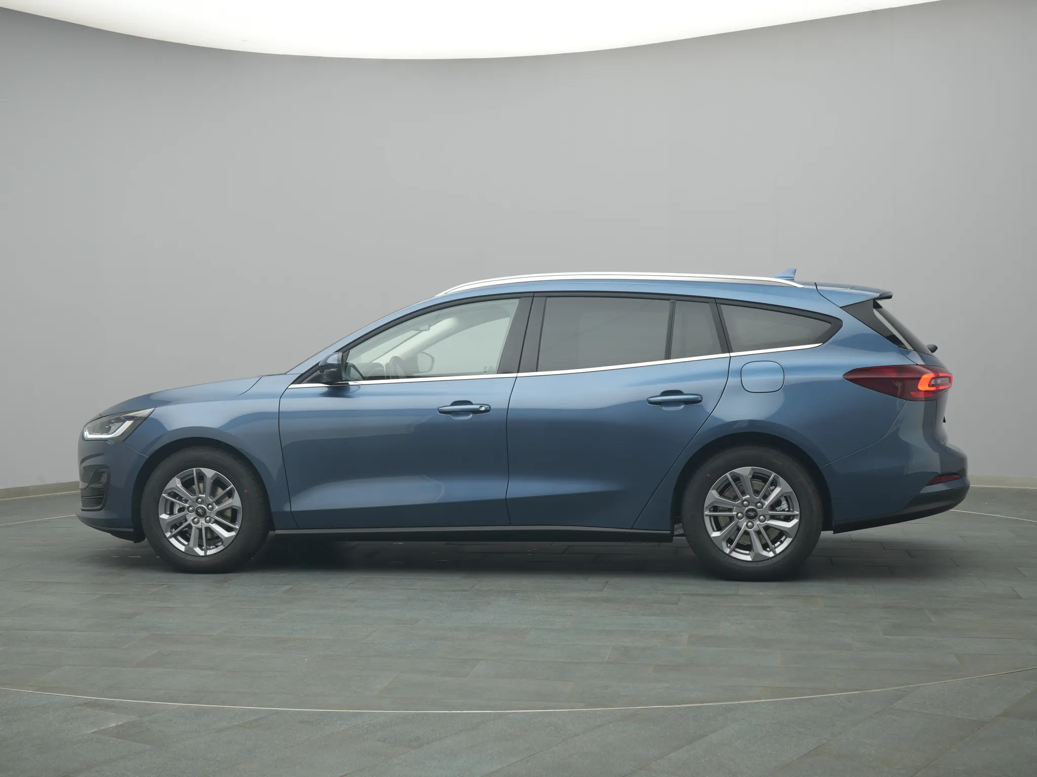 Ford Focus Titanium X – Bild 3