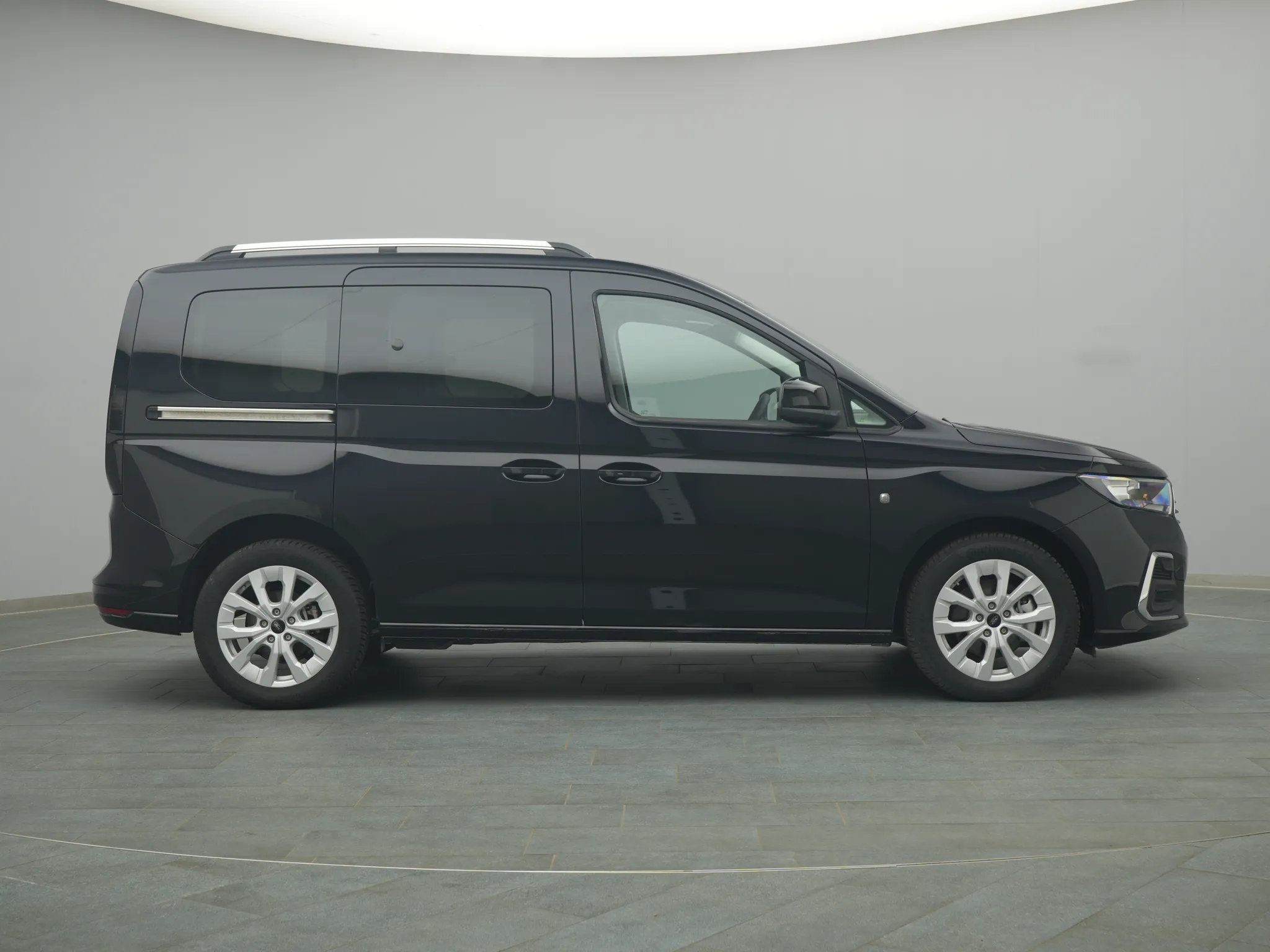 Ford Tourneo Connect Titanium – Bild 8