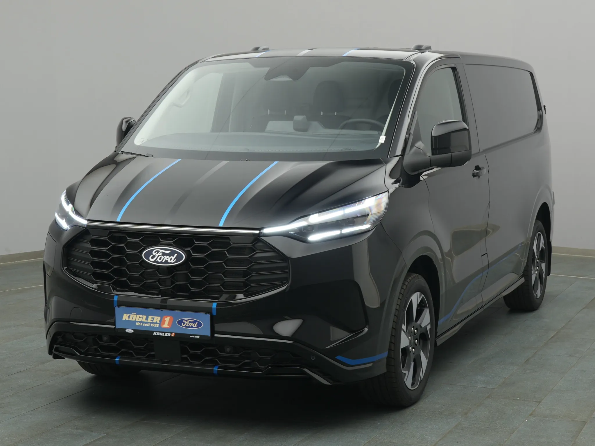 Ford Transit Custom Kasten PHEV 320 L1 Sport Bild