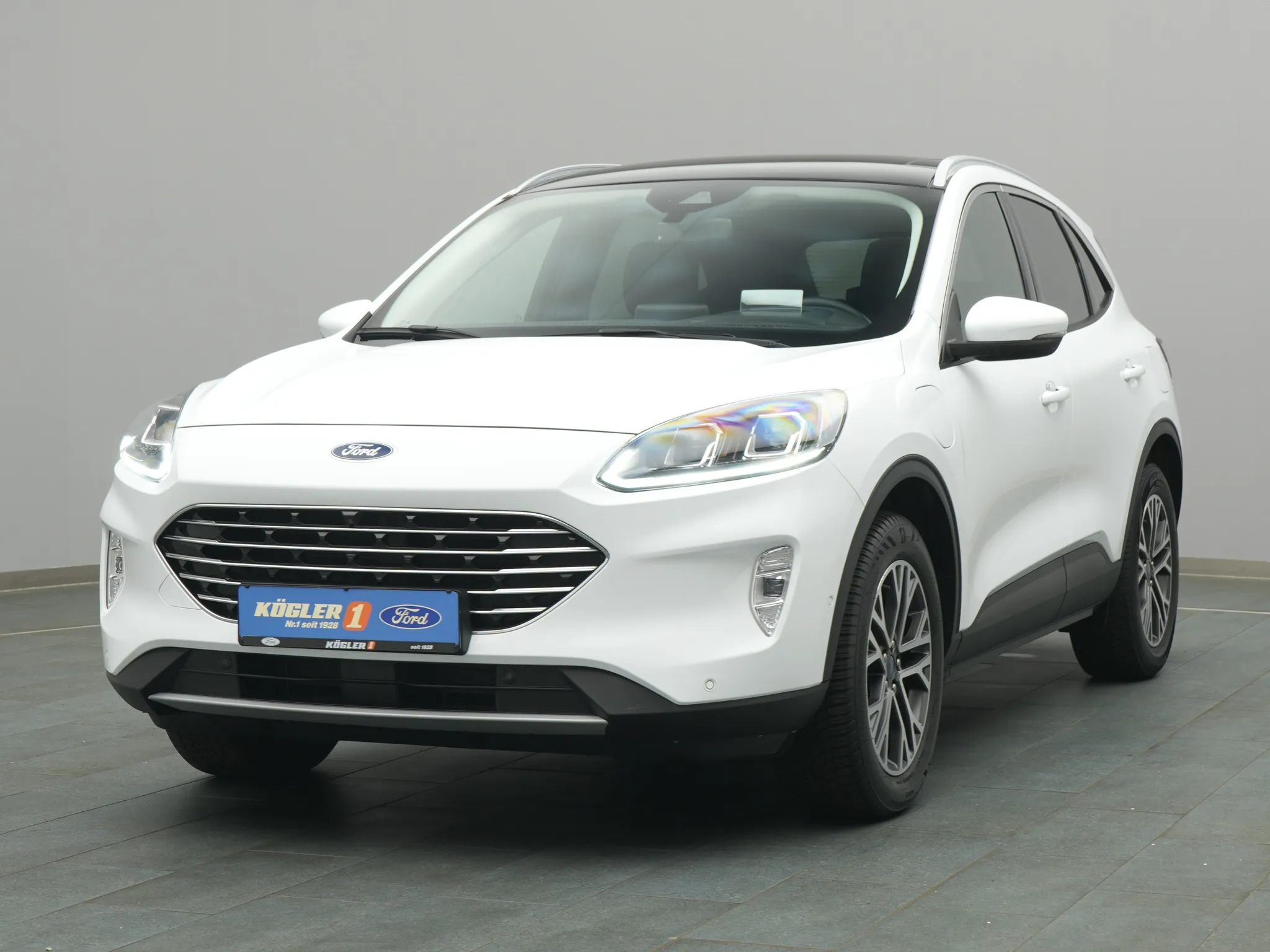 Ford Kuga Titanium X PHEV Automatik / Fahrassist.-P. / Pano Bild