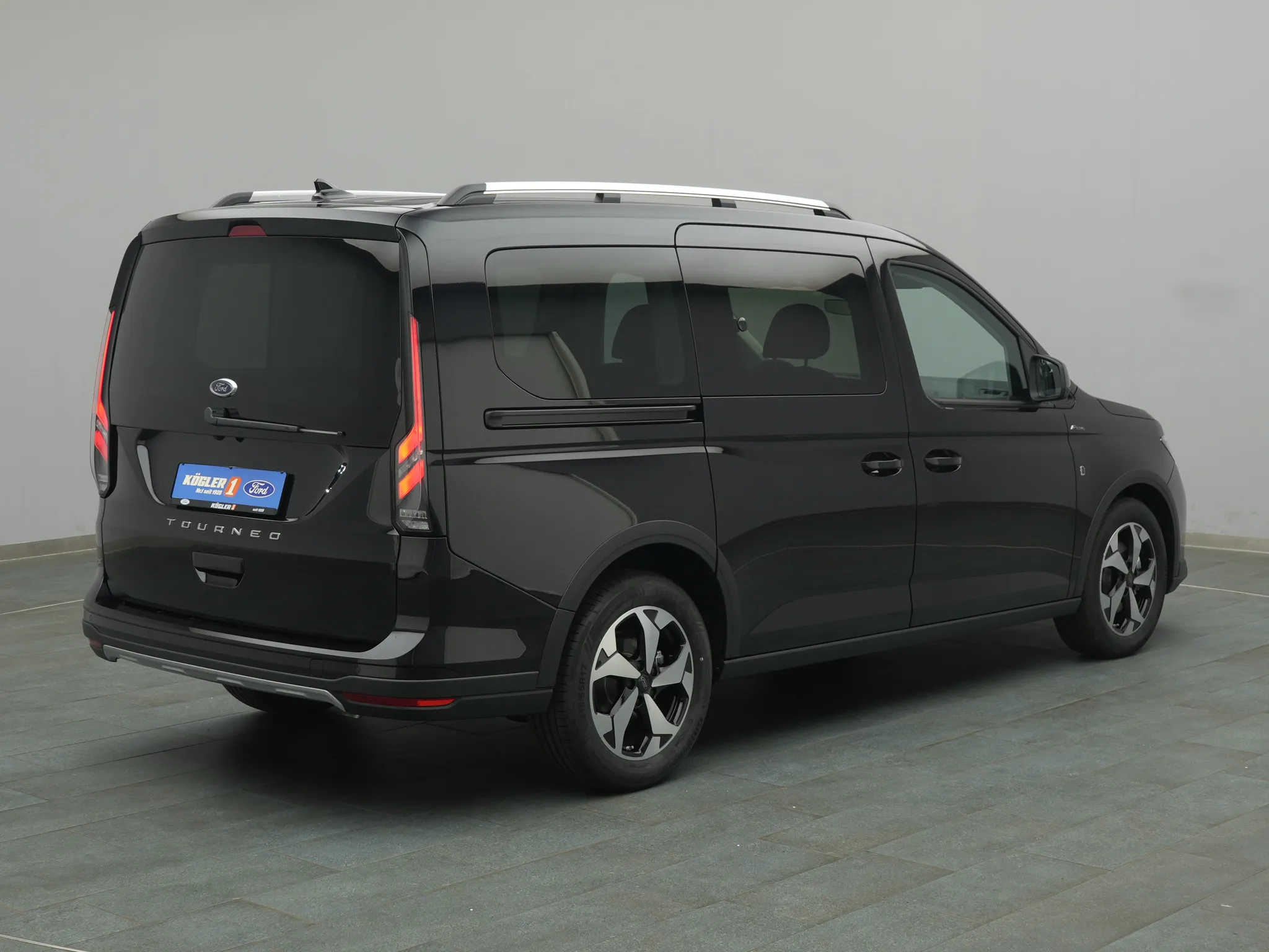 Ford Grand Tourneo – Bild 4