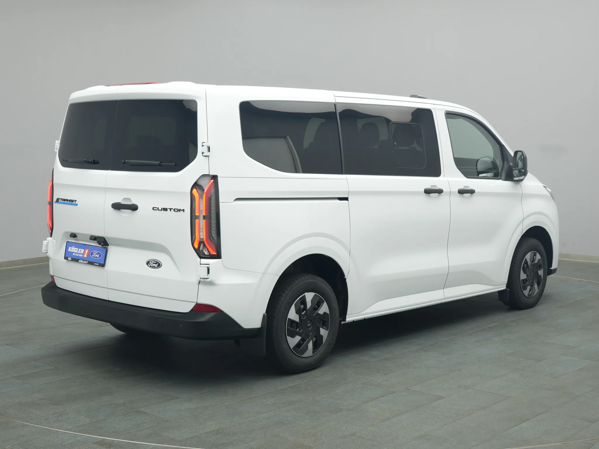 Ford E-Transit Custom Kombi – Bild 4
