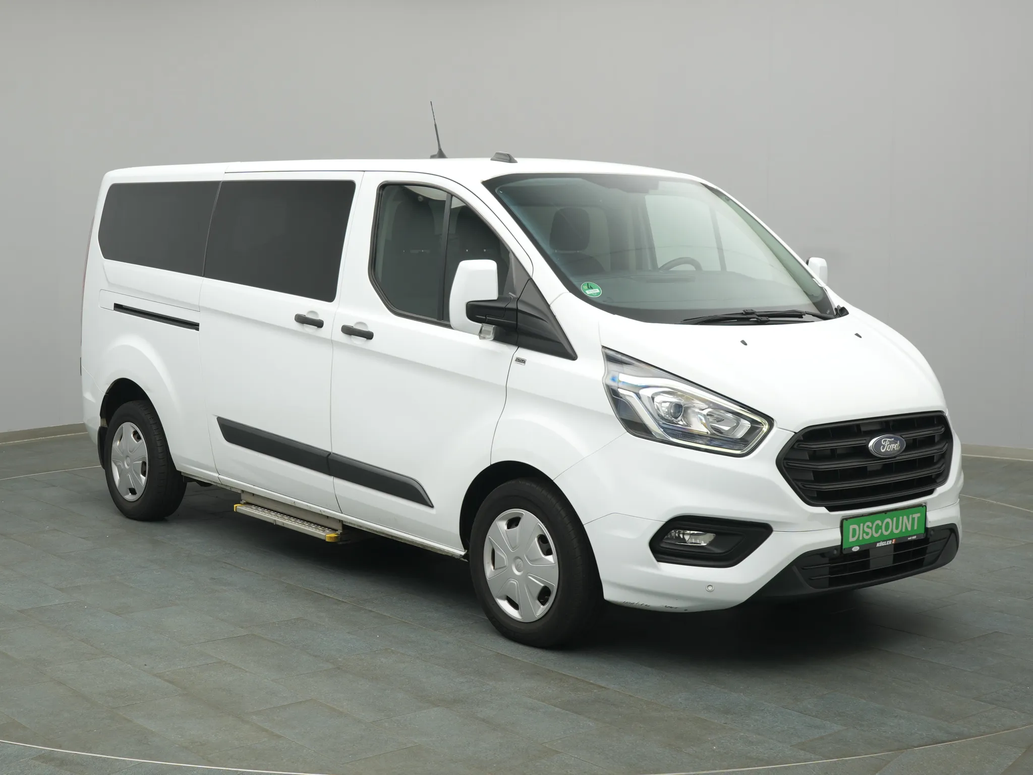 Ford Transit Custom Kombi – Bild 5