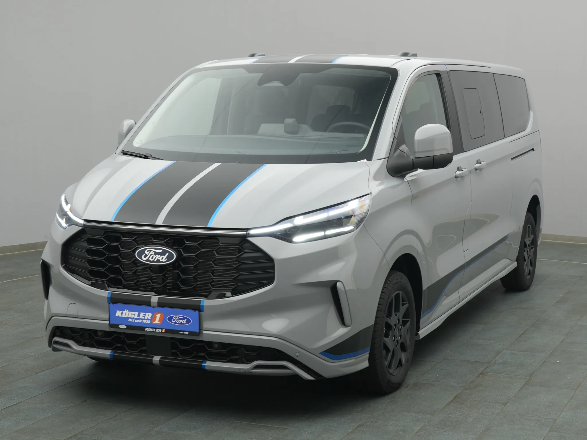 Ford Tourneo Custom 320 L2 Sport Automatik 4x4 Bild