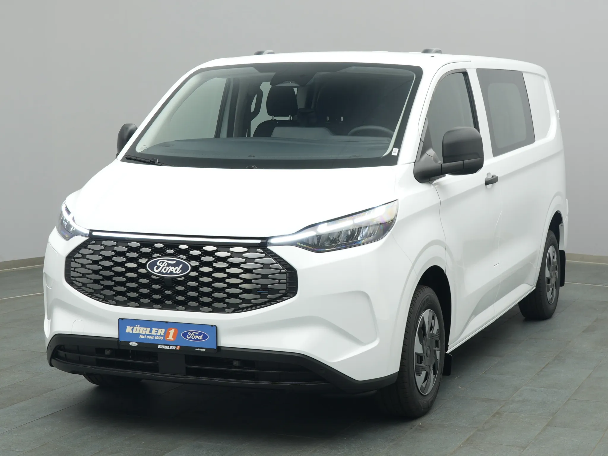 Ford E-Transit Custom Kasten Doka 320 L1 Bild