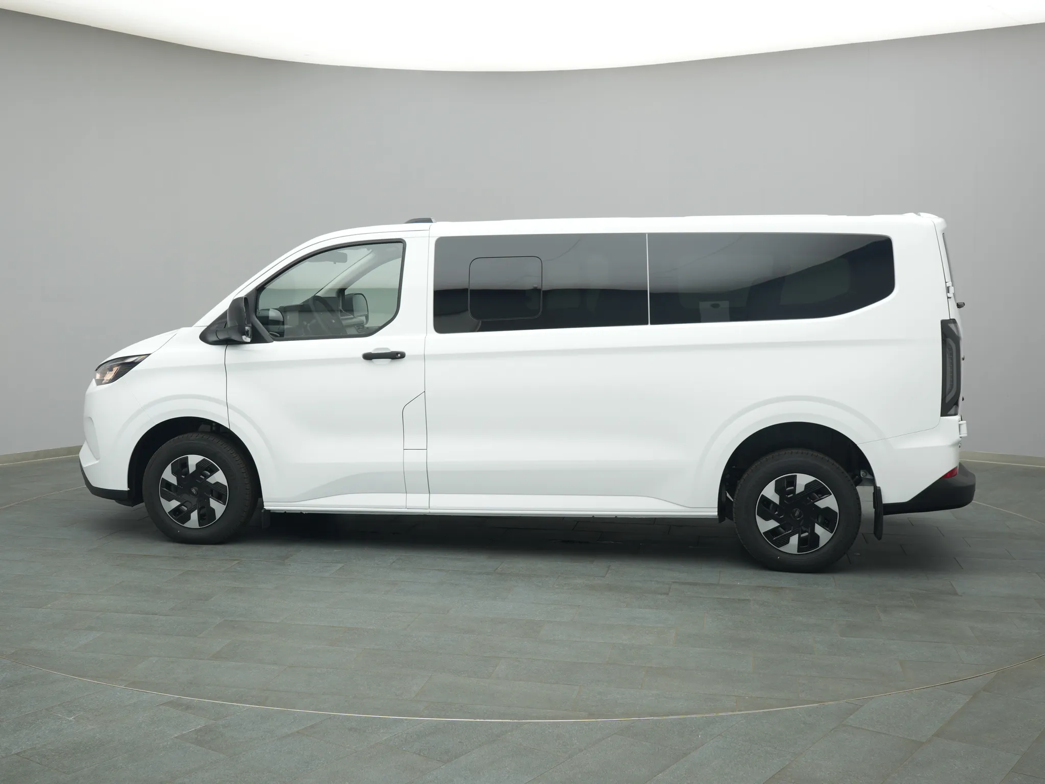 Ford Transit Custom Kombi – Bild 3