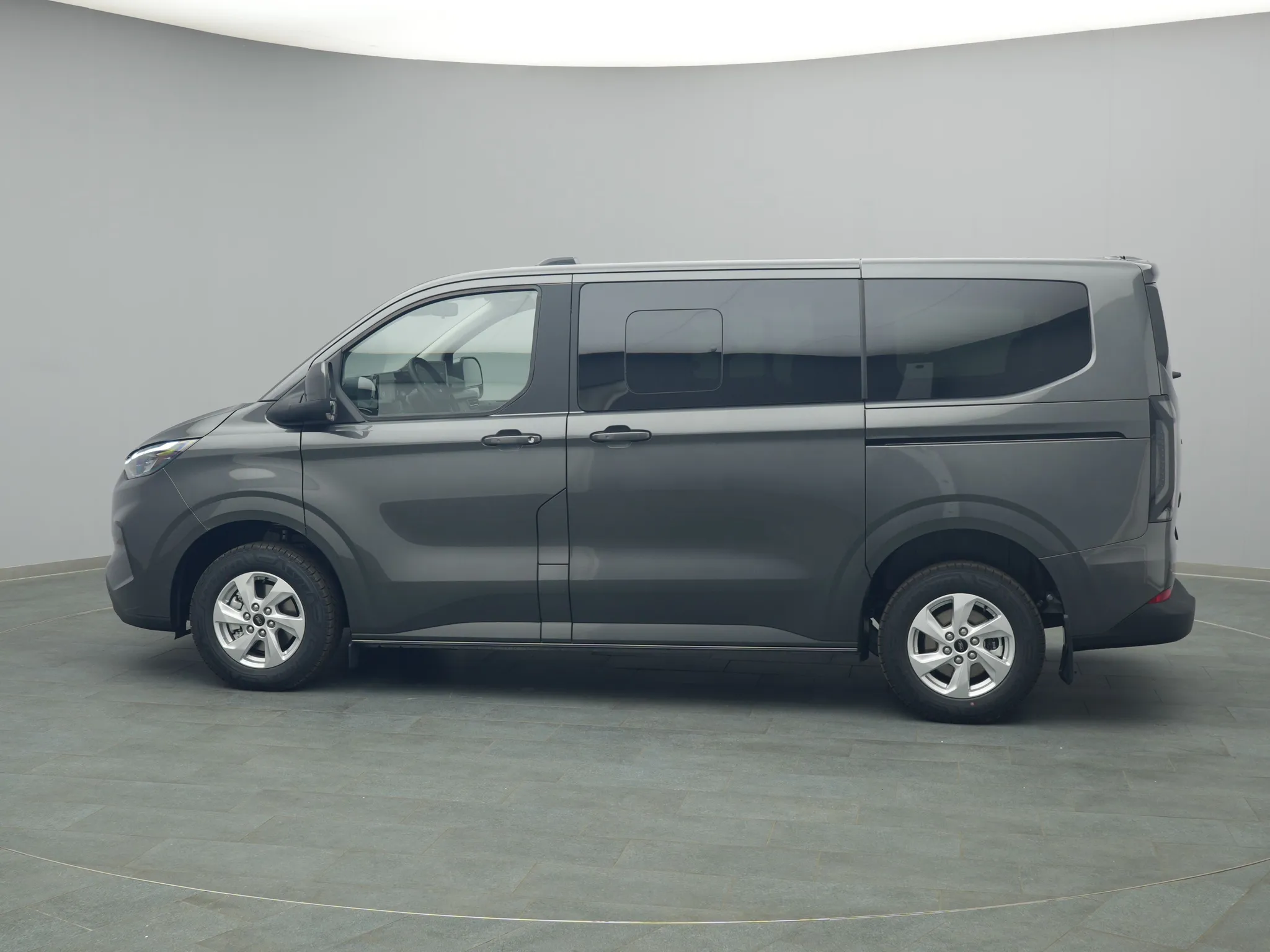 Ford Tourneo Custom – Bild 3