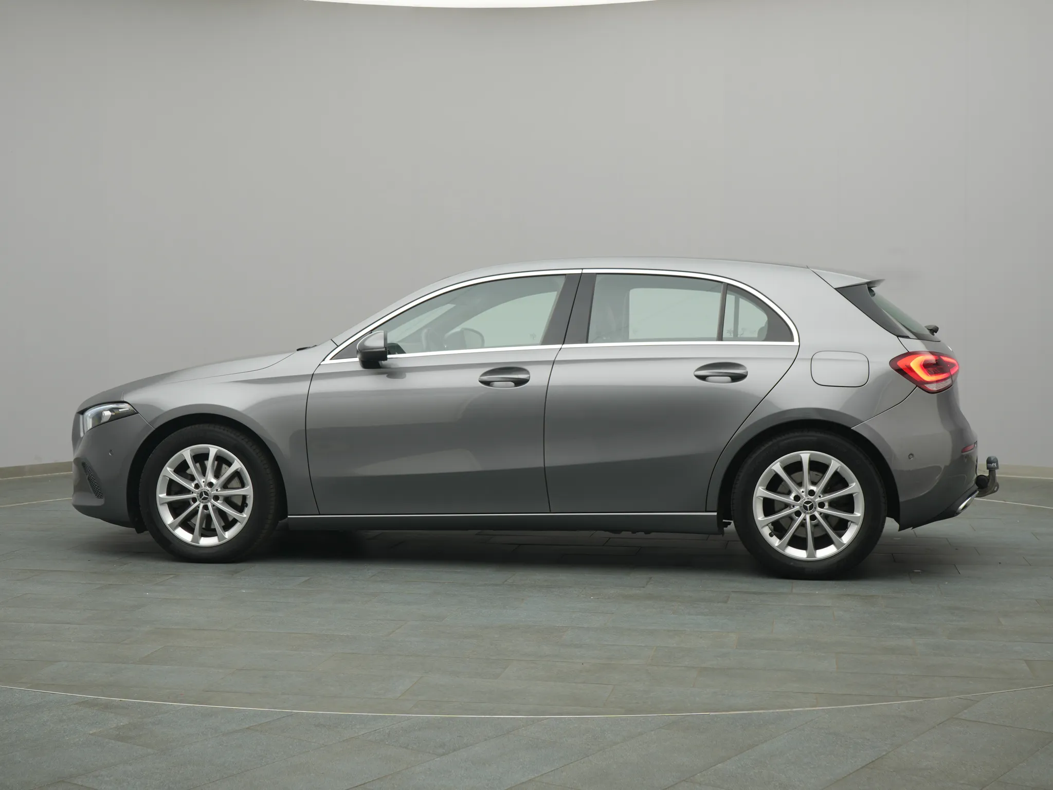 Mercedes-Benz A 220 – Bild 3