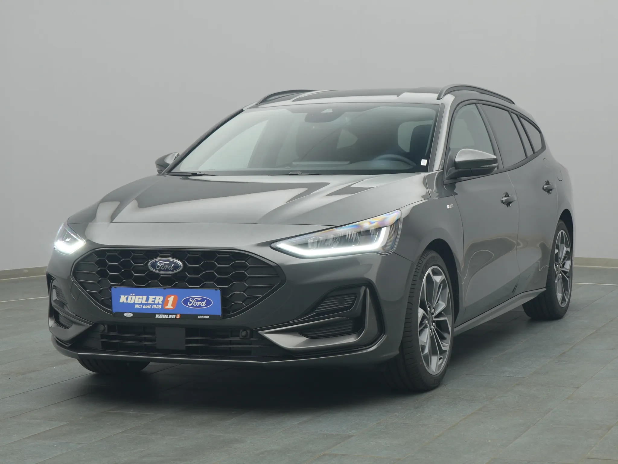 Ford Focus ST-Line X Turnier  155PS / Automatik / LED Bild