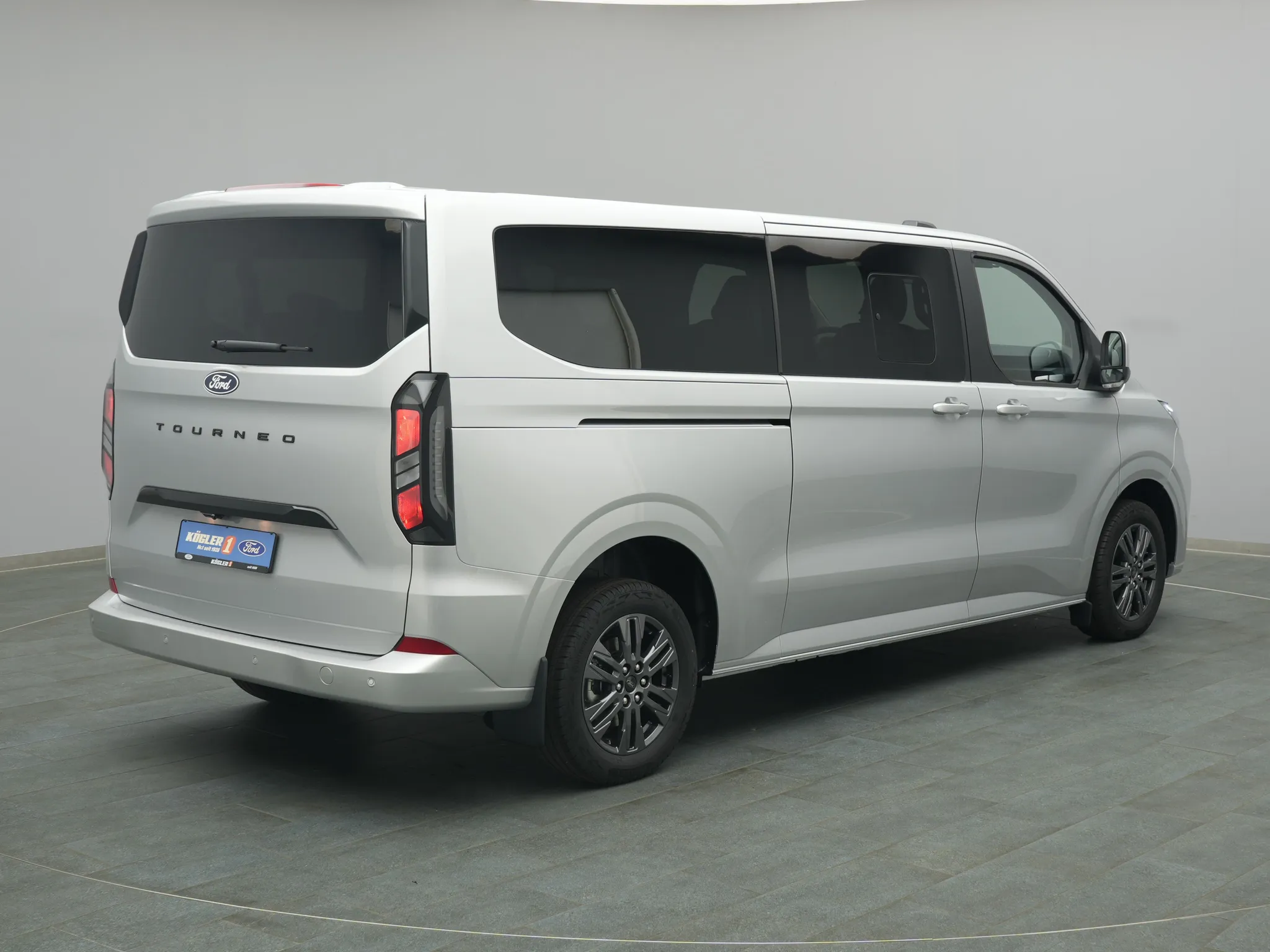 Ford Tourneo Custom – Bild 4