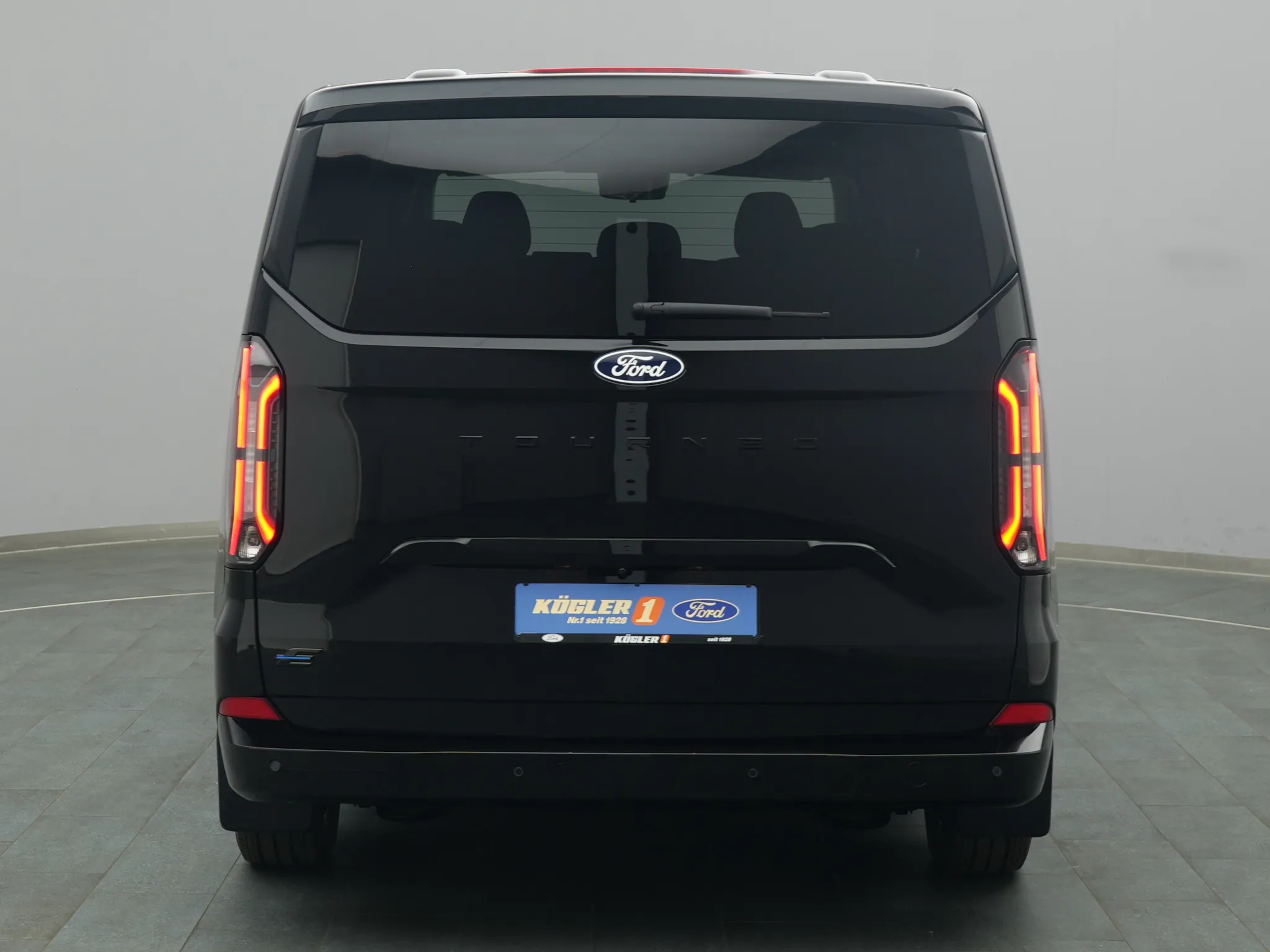 Ford E-Tourneo Custom – Bild 7