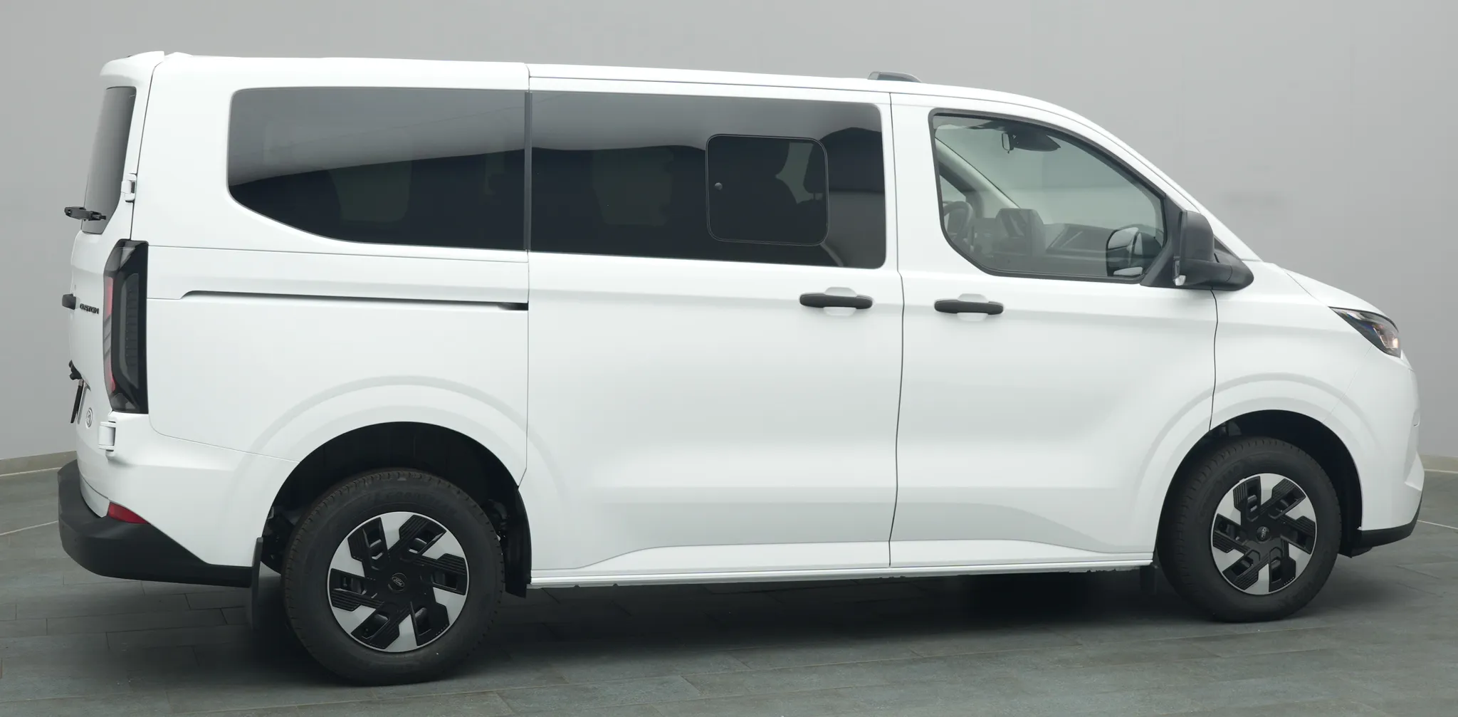 Ford Transit Custom Kombi – Bild 3