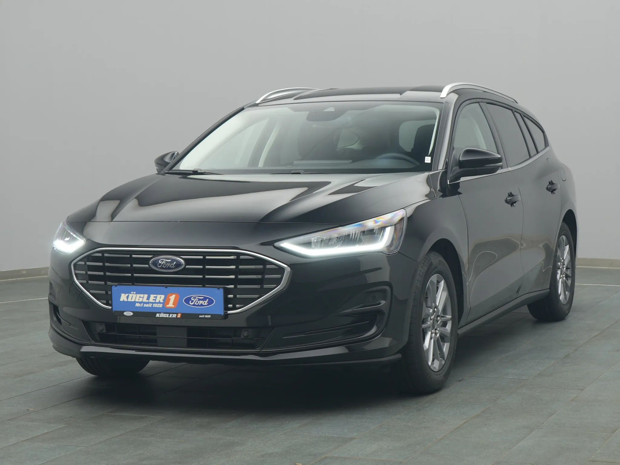 Ford Focus Titanium X Turnier  155PS / Automatik / B&O Bild