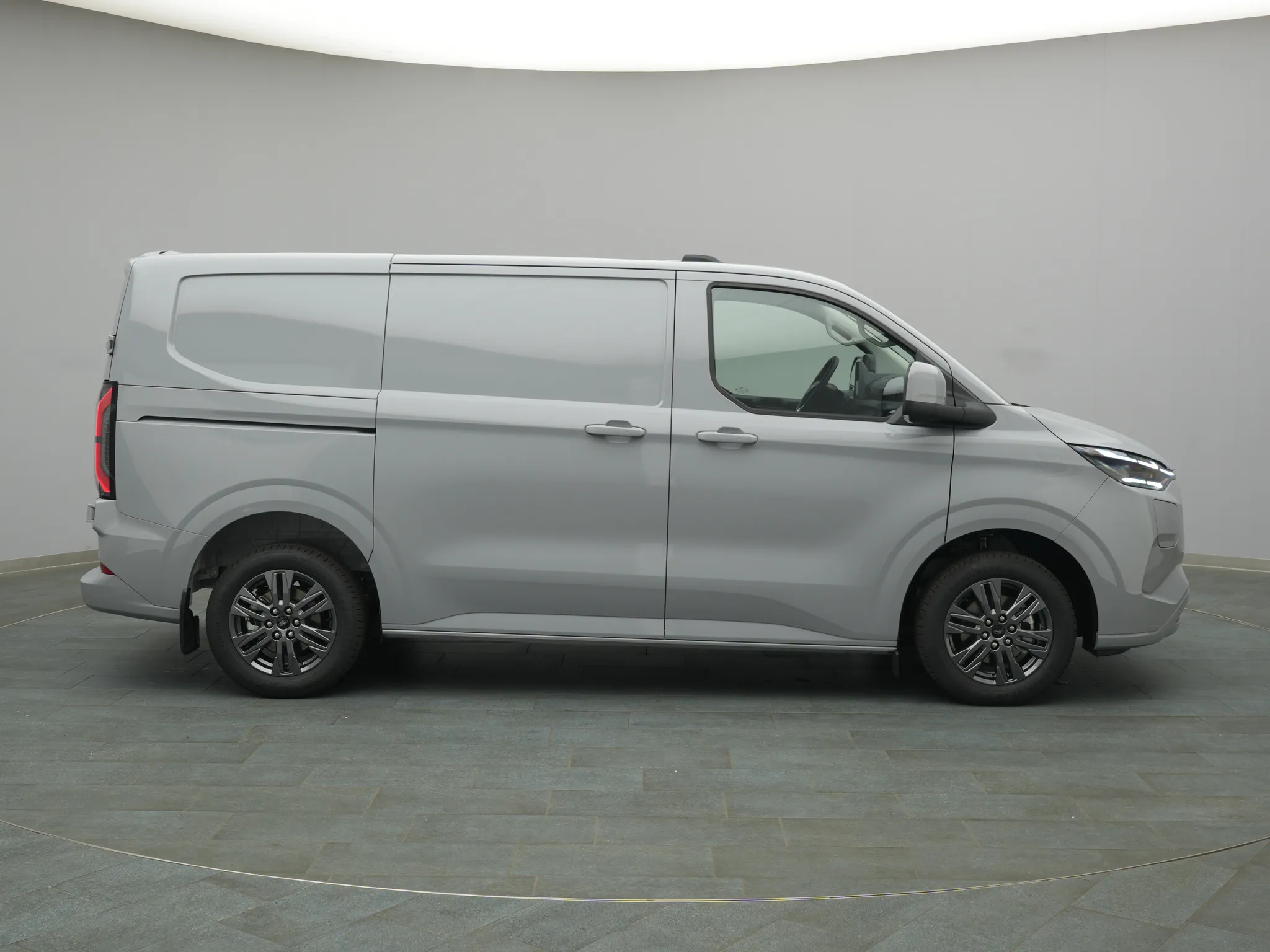 Ford Transit Custom Kasten – Bild 8