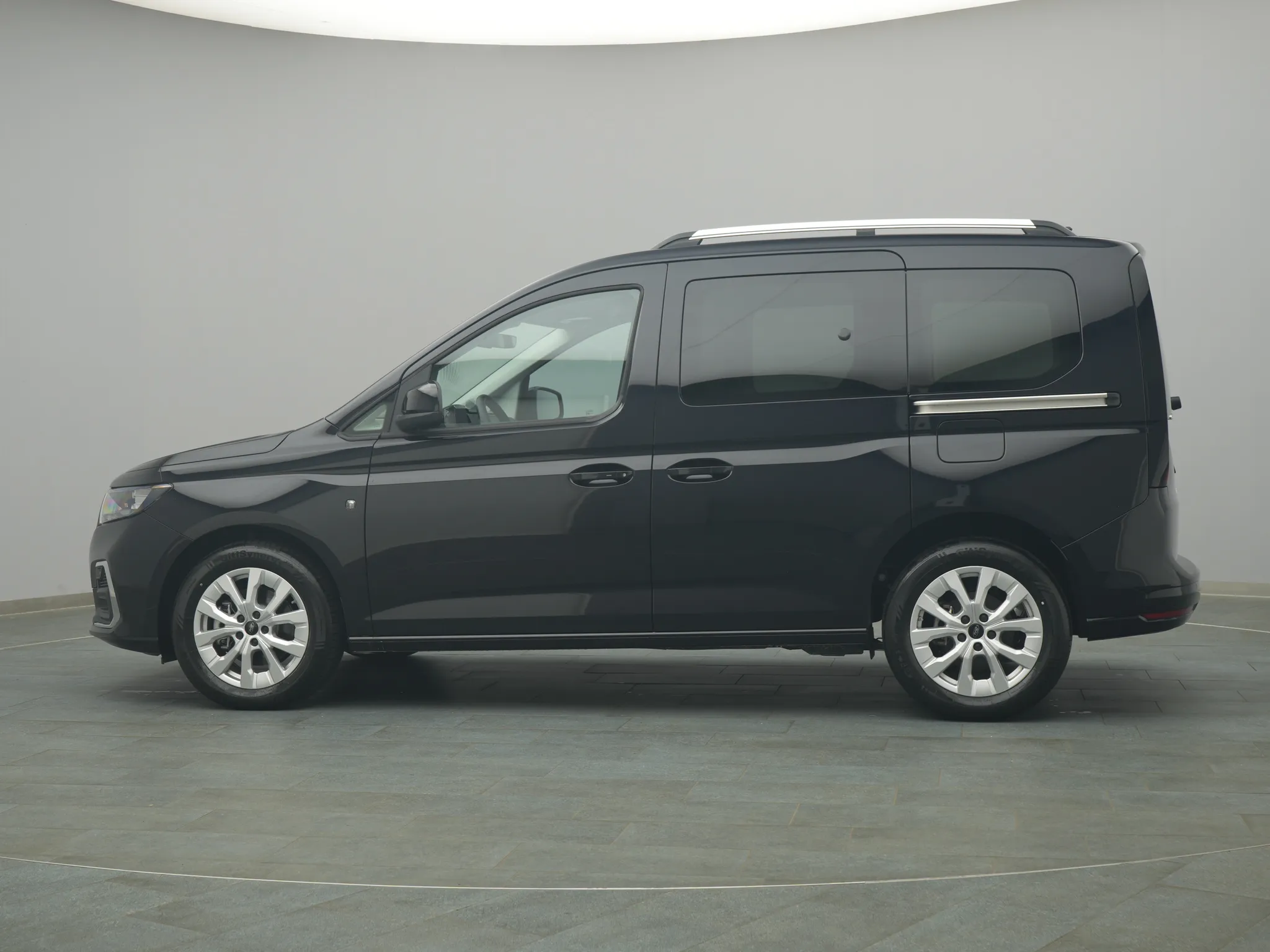 Ford Tourneo Connect Titanium – Bild 3