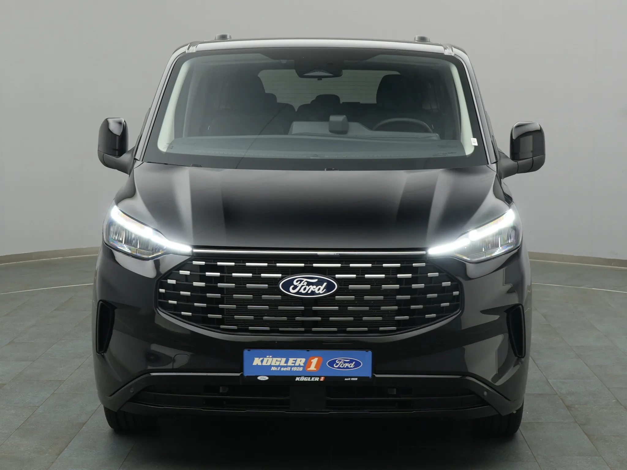 Ford Tourneo Custom – Bild 6