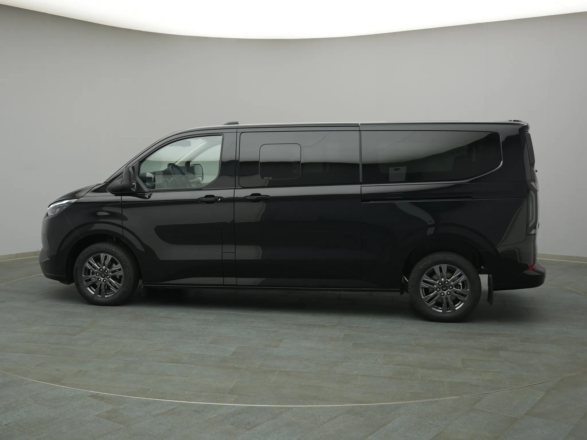 Ford Tourneo Custom – Bild 3