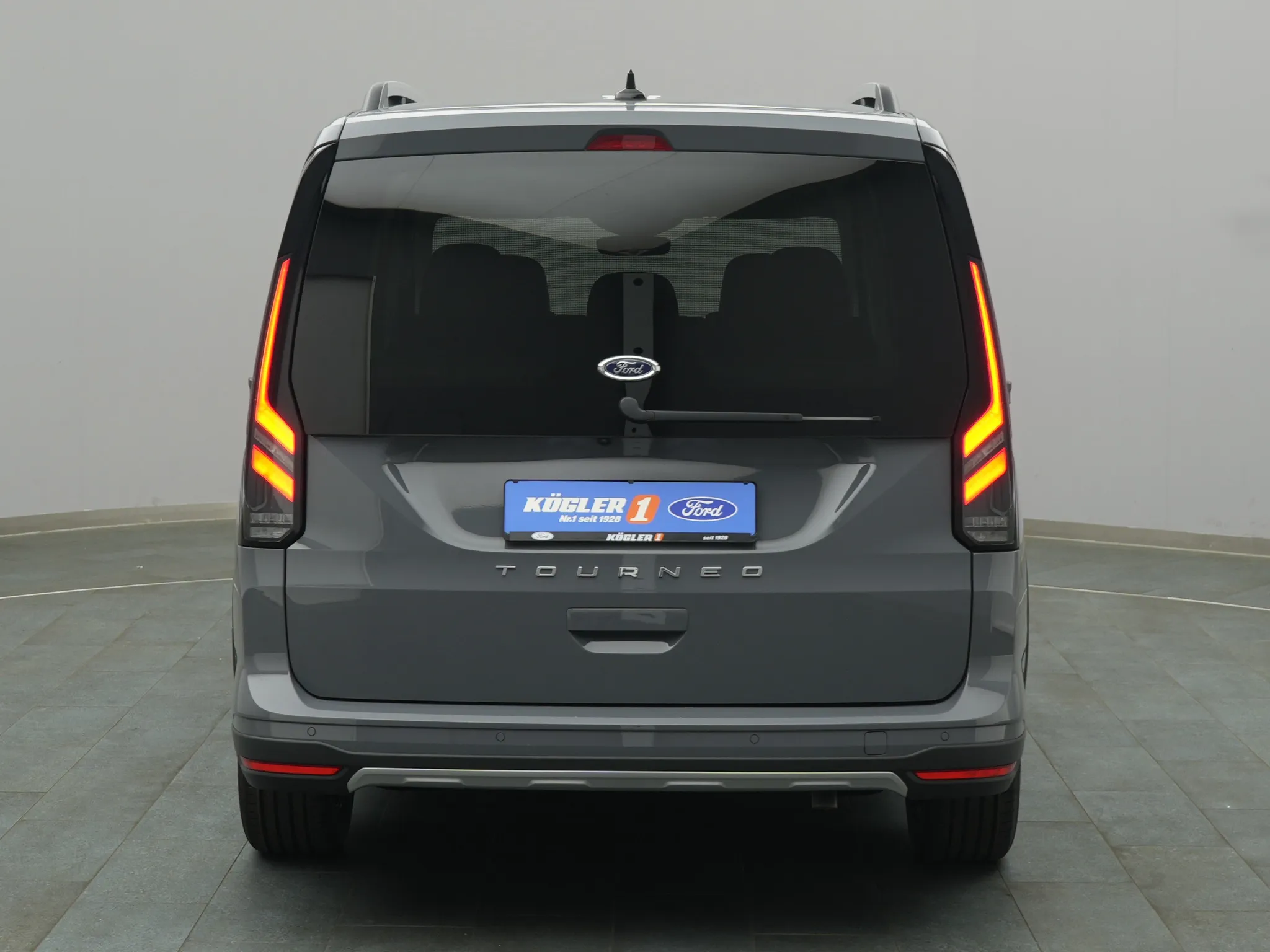Ford Grand Tourneo – Bild 7