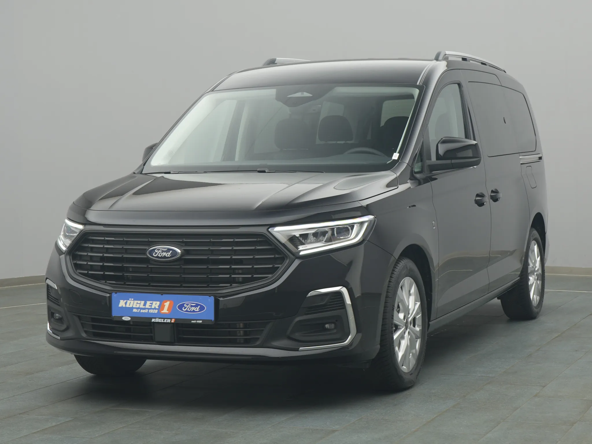 Ford Grand Tourneo Titanium 122PS Automatik Bild