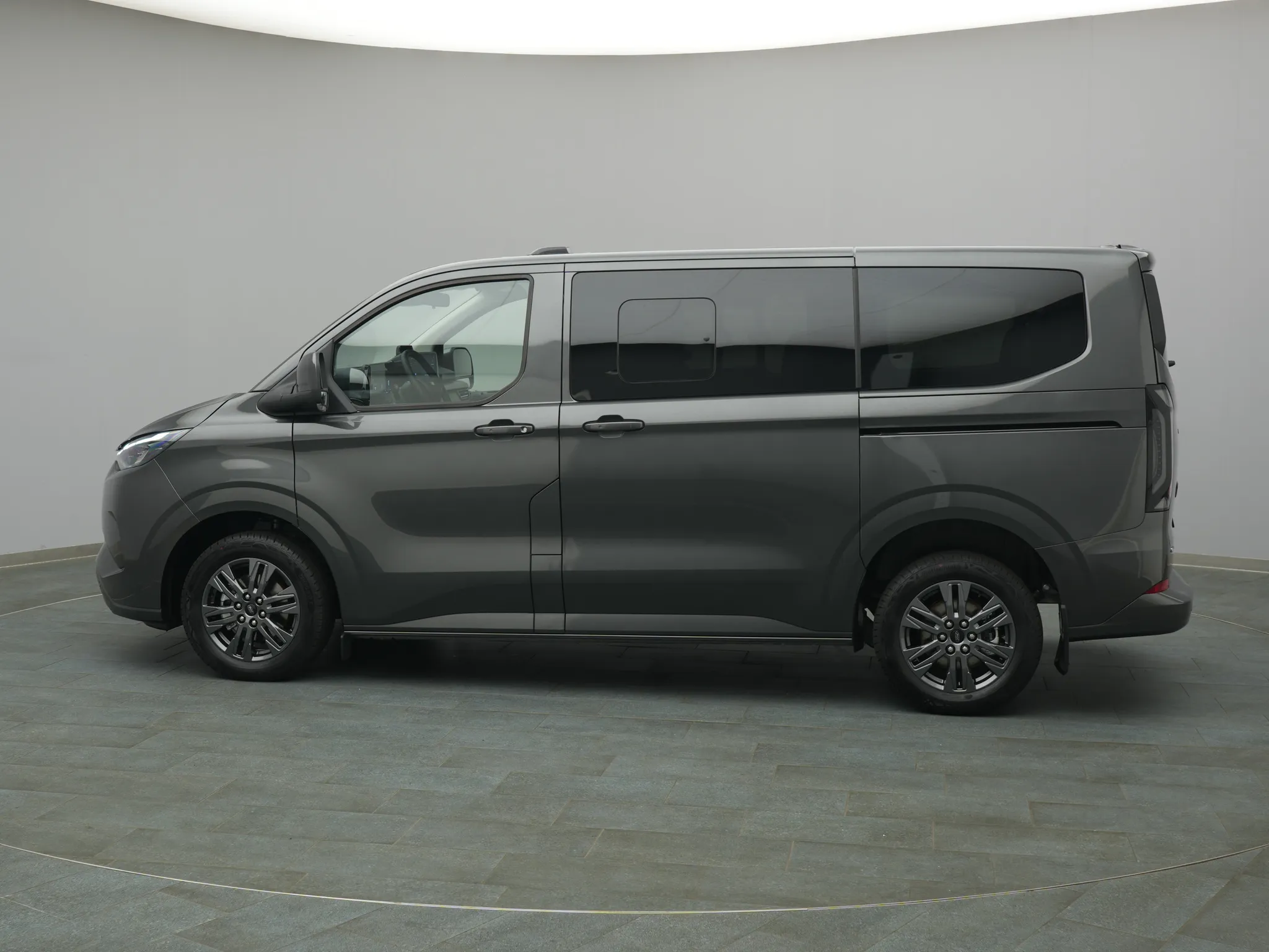 Ford Tourneo Custom – Bild 3