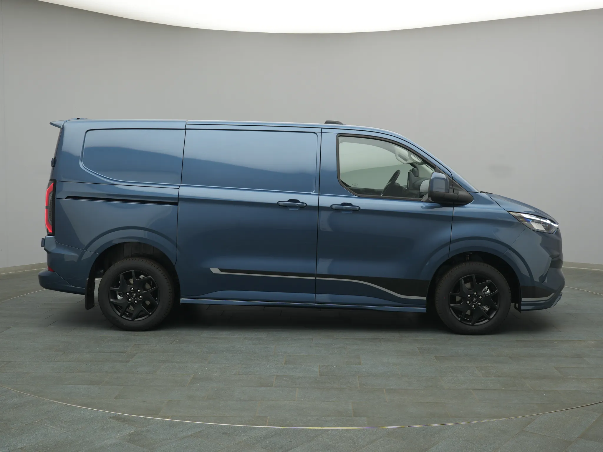 Ford Transit Custom Kasten – Bild 8