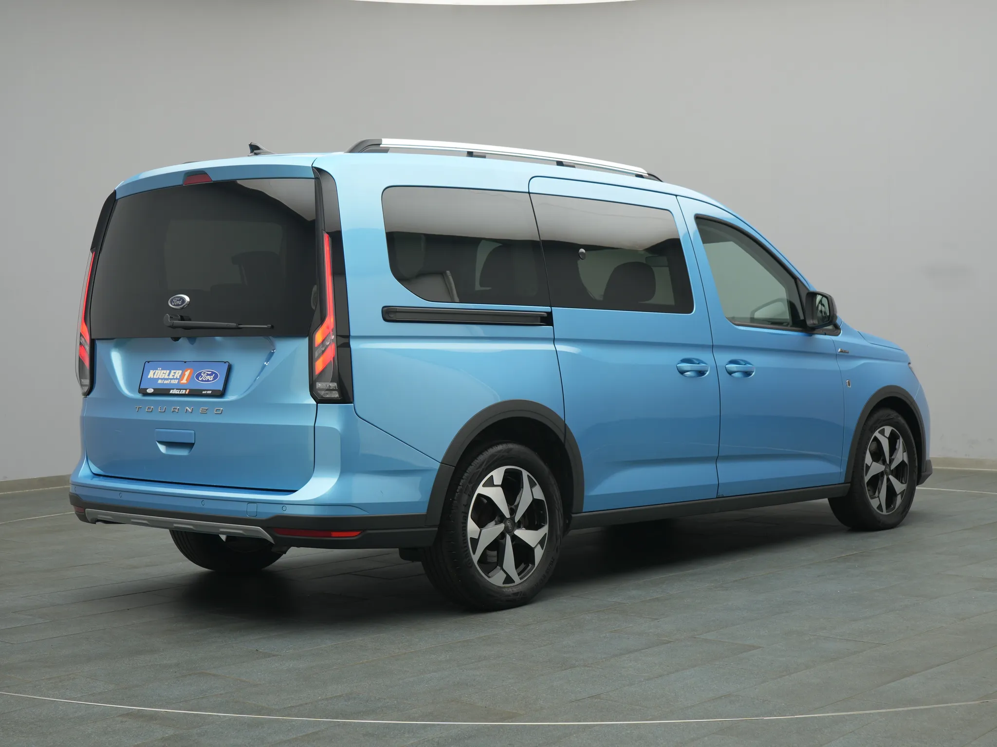 Ford Grand Tourneo – Bild 4