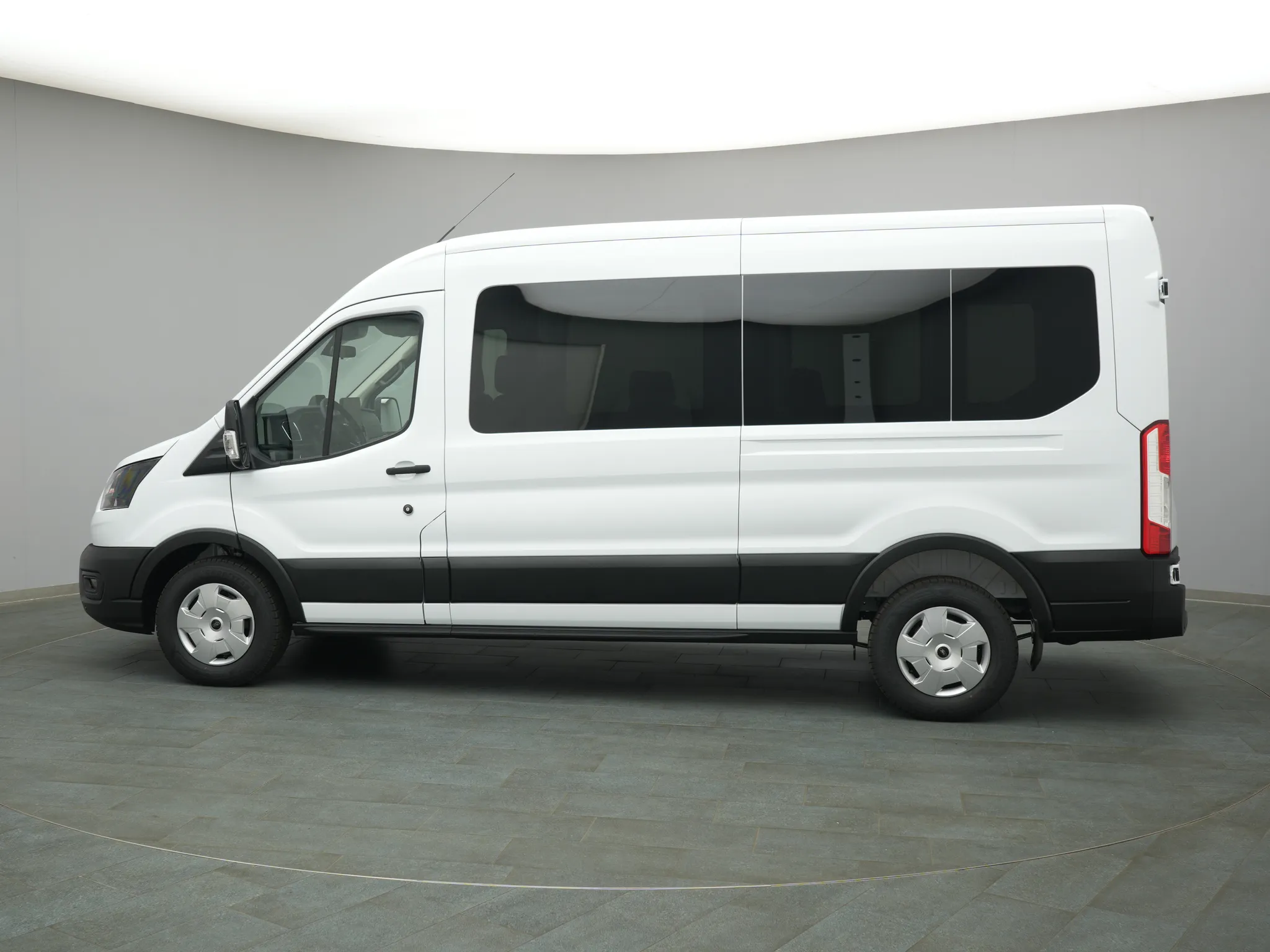 Ford Transit Kombi – Bild 3