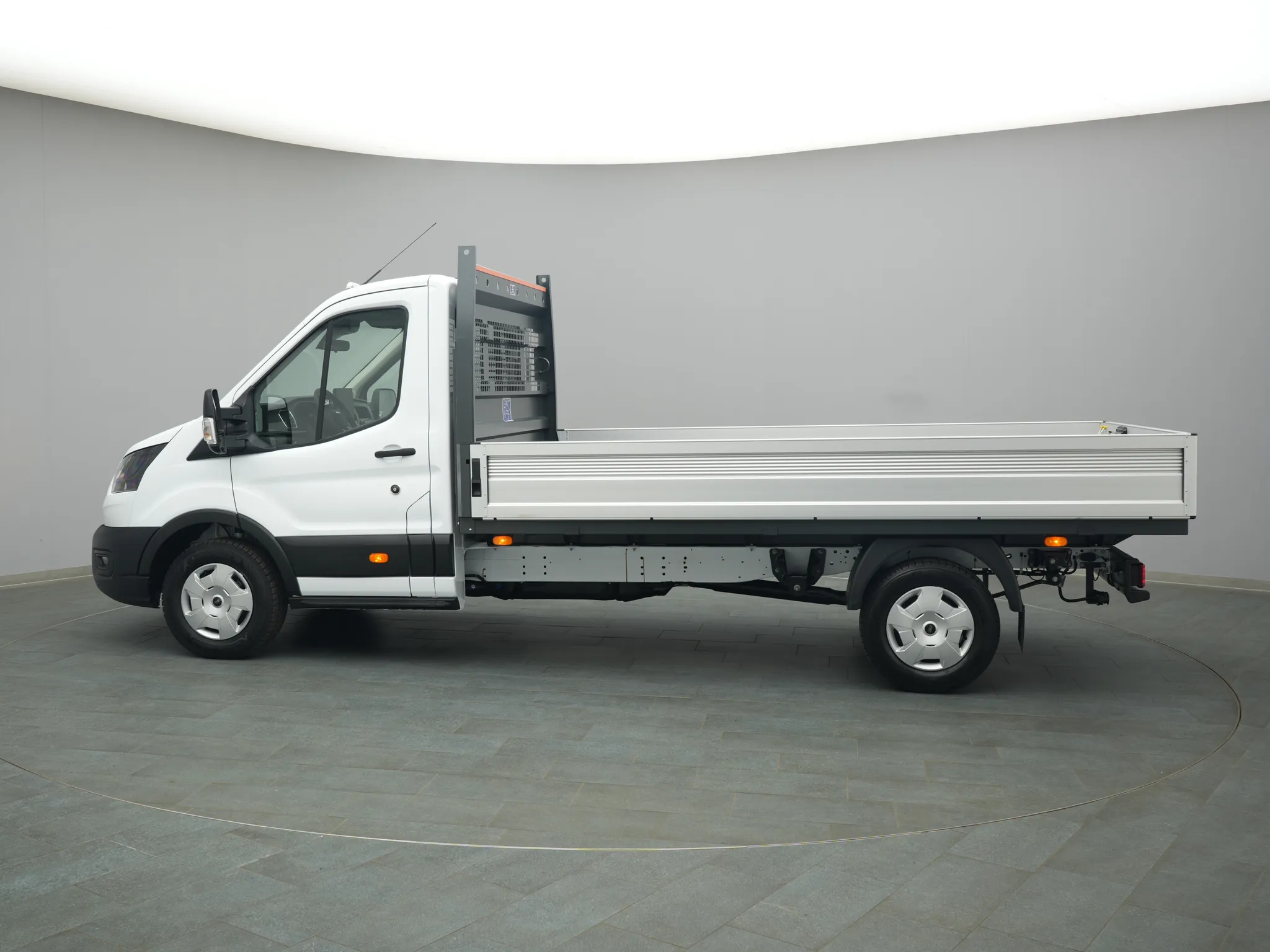 Ford Transit Pritsche EK – Bild 3