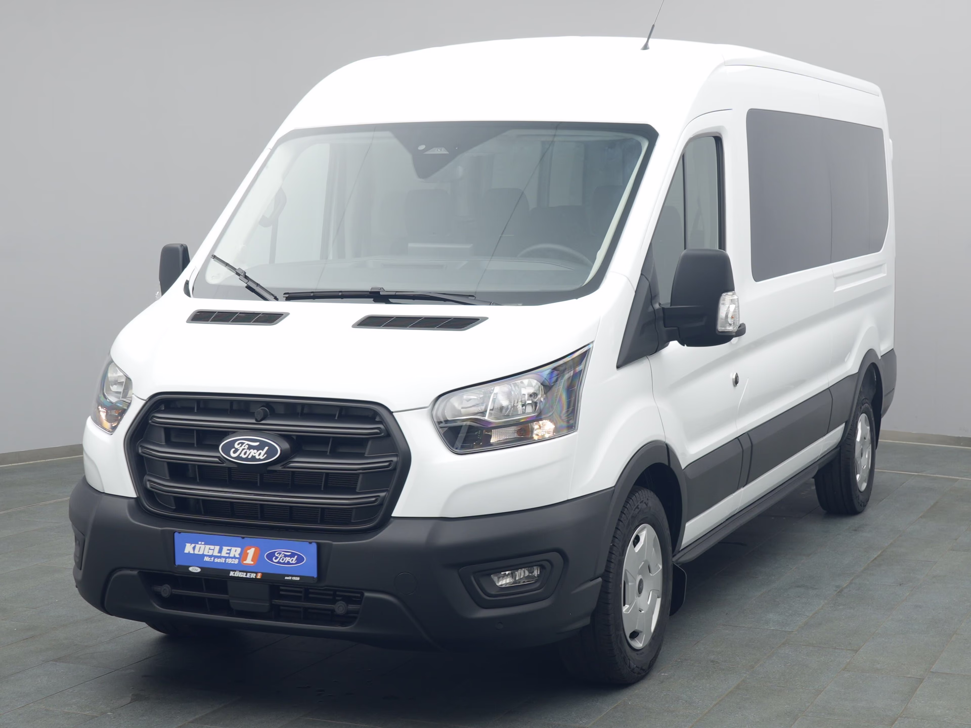 Ford Transit Kombi/Bus in weiss