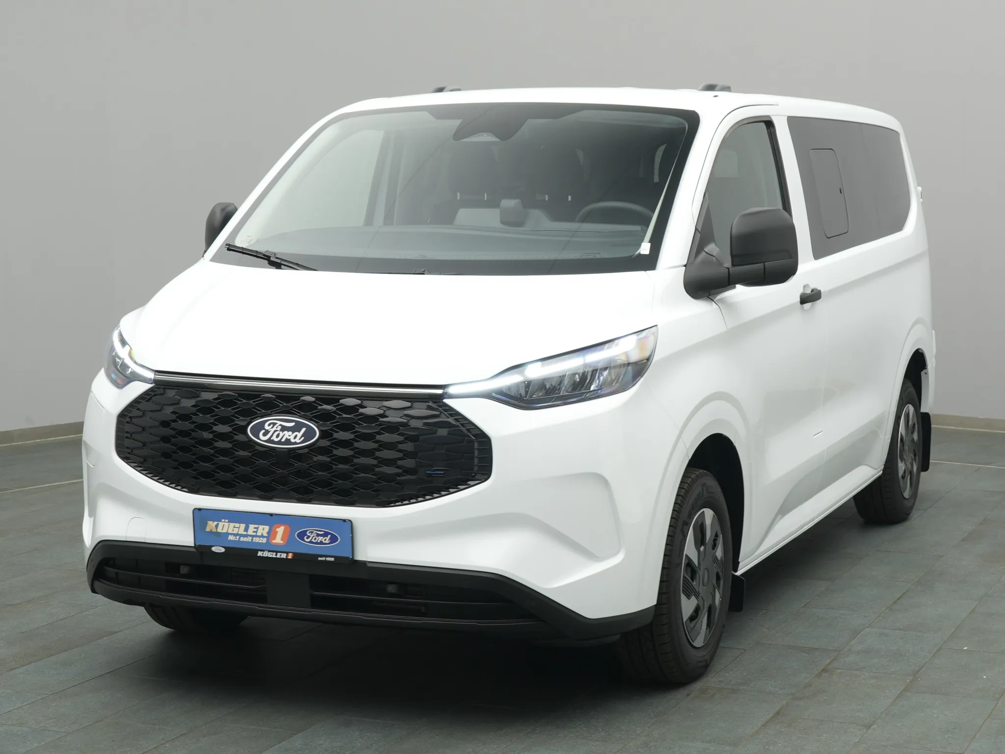 Ford E-Transit Custom Kombi 340 L1 Trend Bild