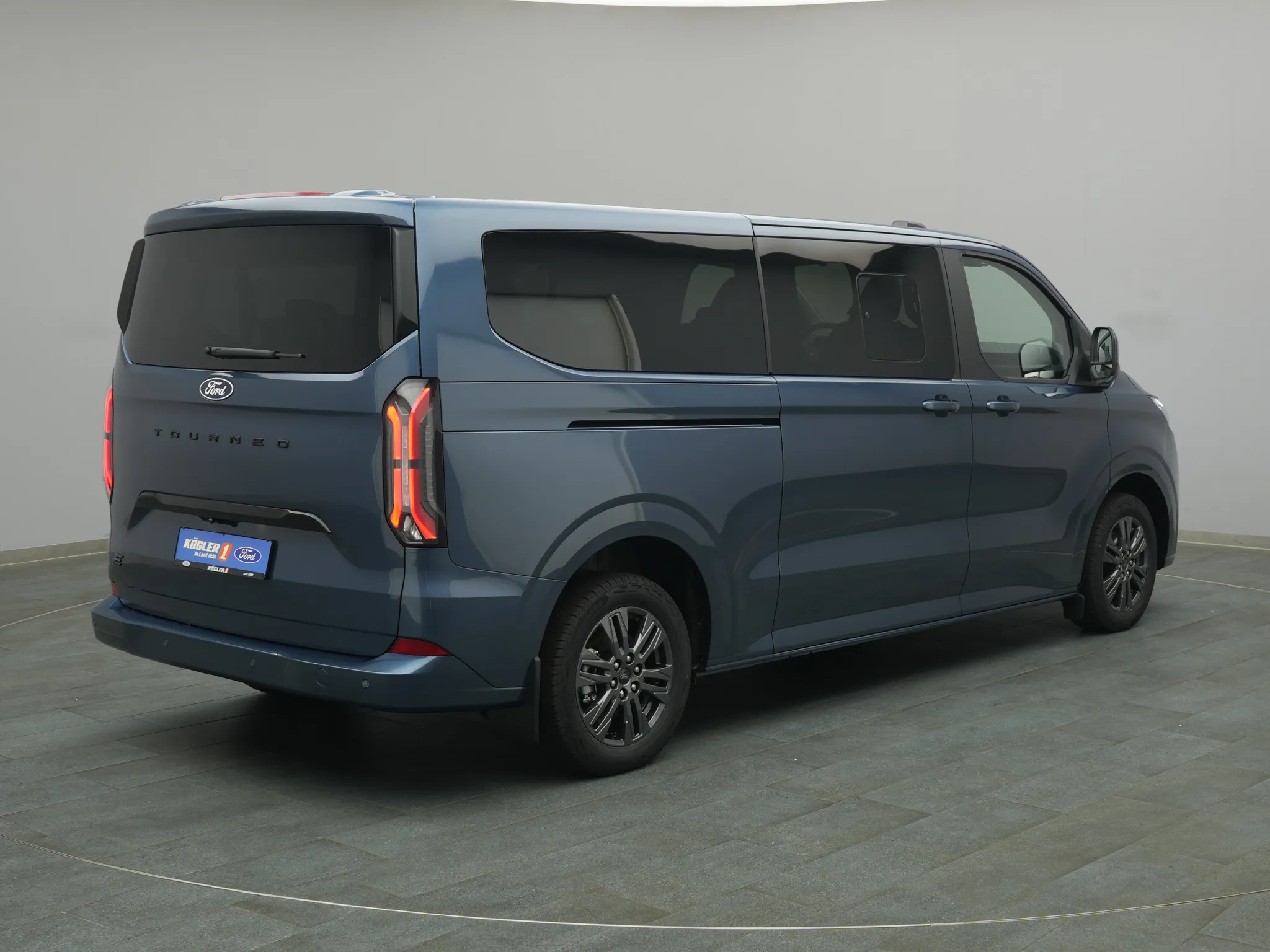 Ford E-Tourneo Custom – Bild 4