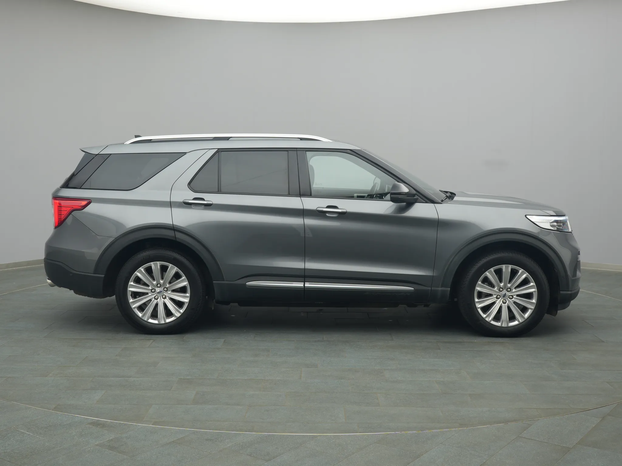 Ford Explorer Platinum – Bild 8