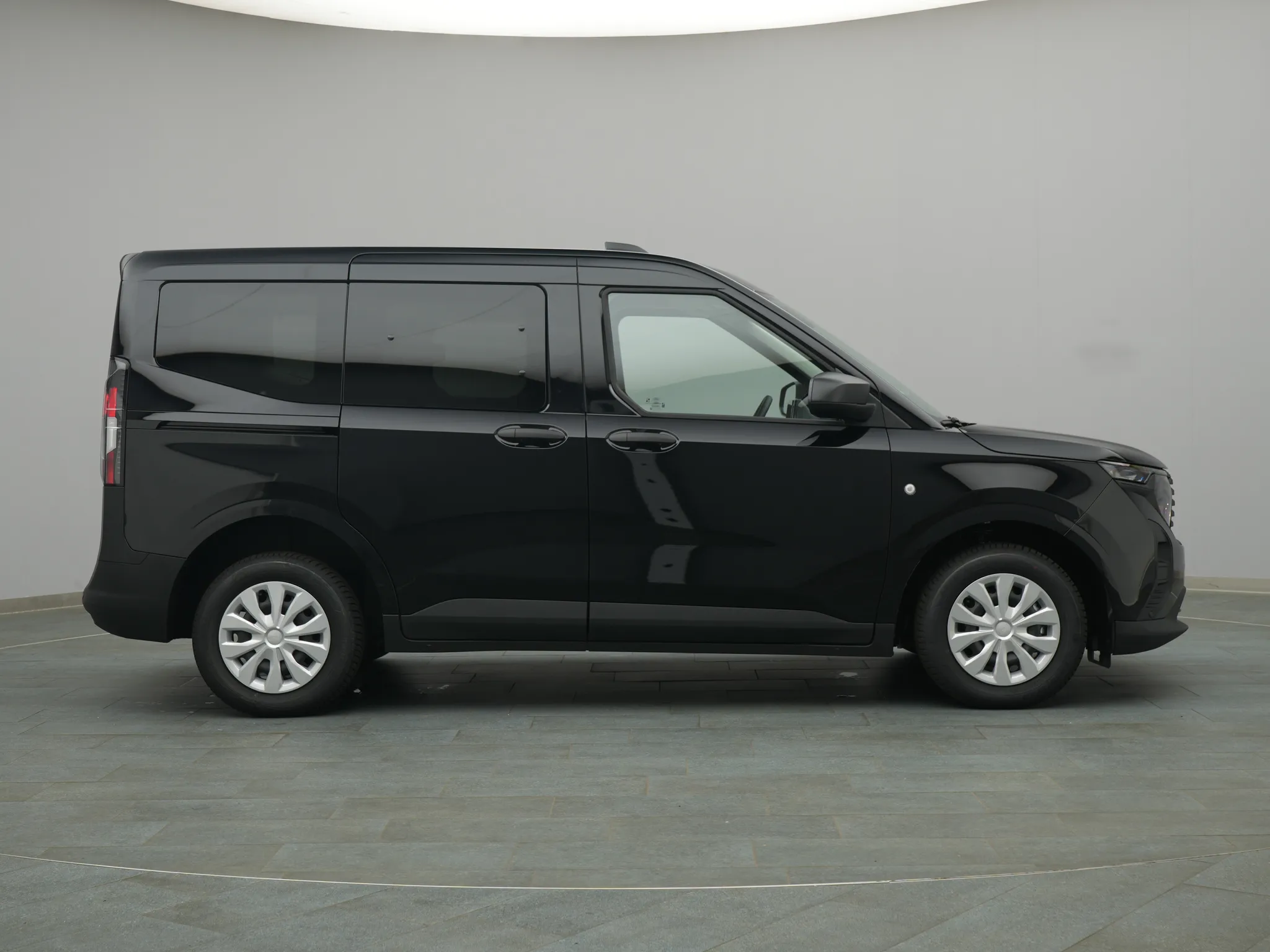 Ford Tourneo Courier Trend – Bild 8