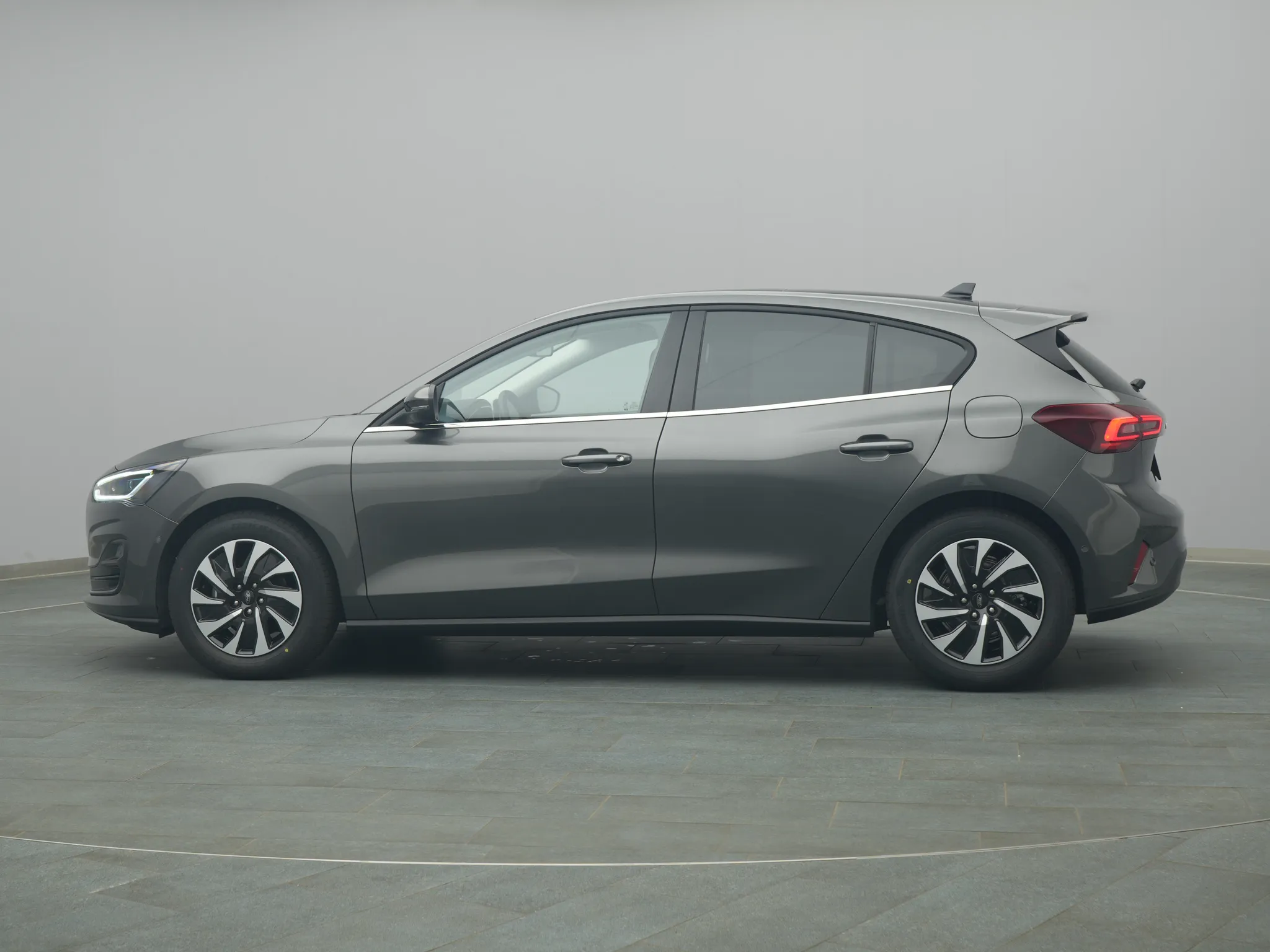 Ford Focus Titanium X – Bild 3
