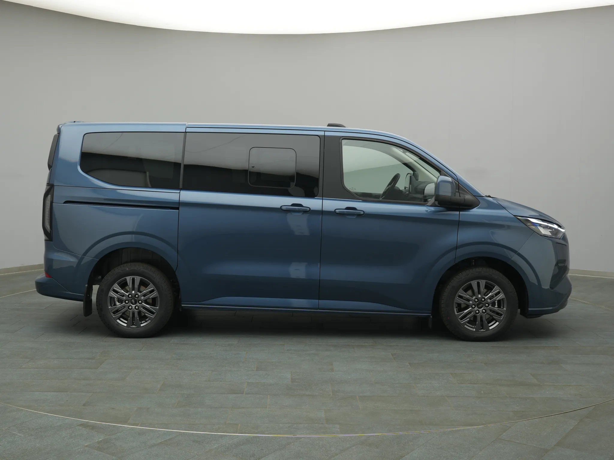 Ford Tourneo Custom – Bild 8