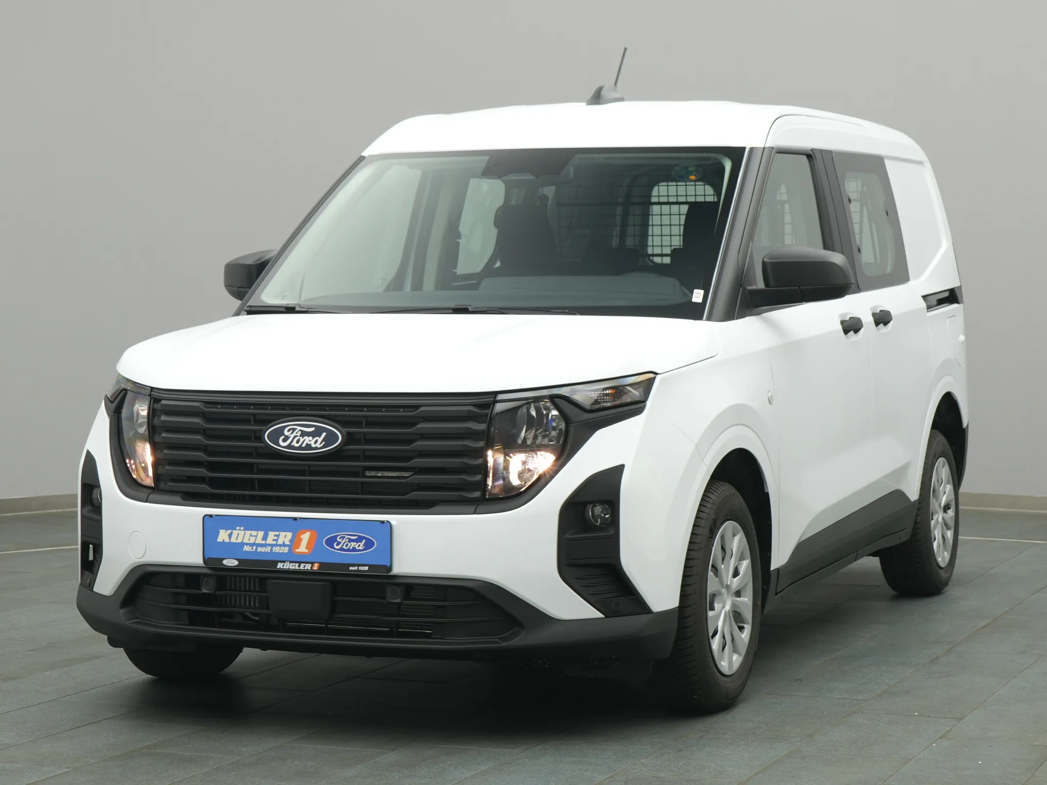 Ford Transit Courier Kasten DoKa Trend 100PS Bild