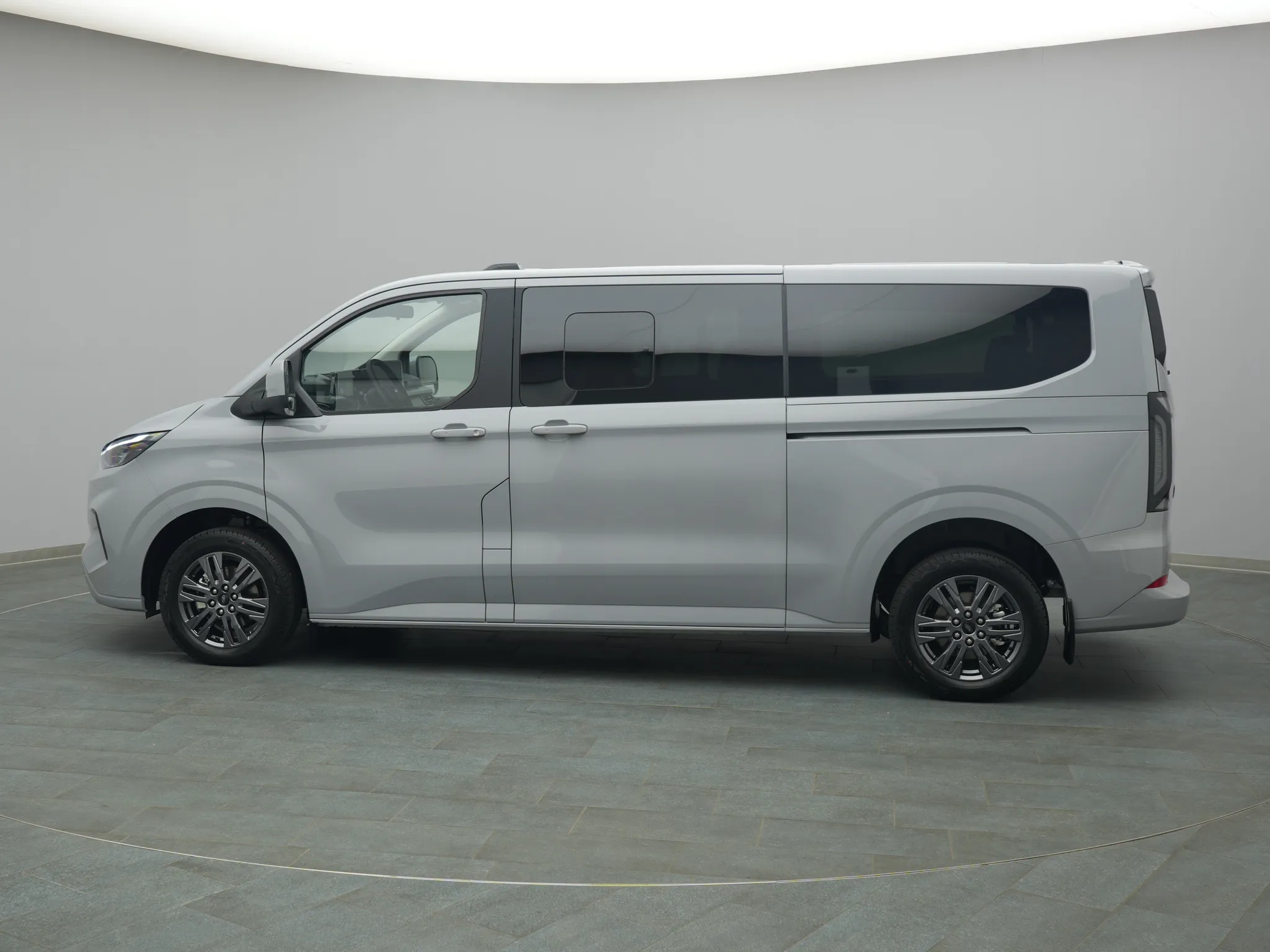 Ford Tourneo Custom – Bild 3