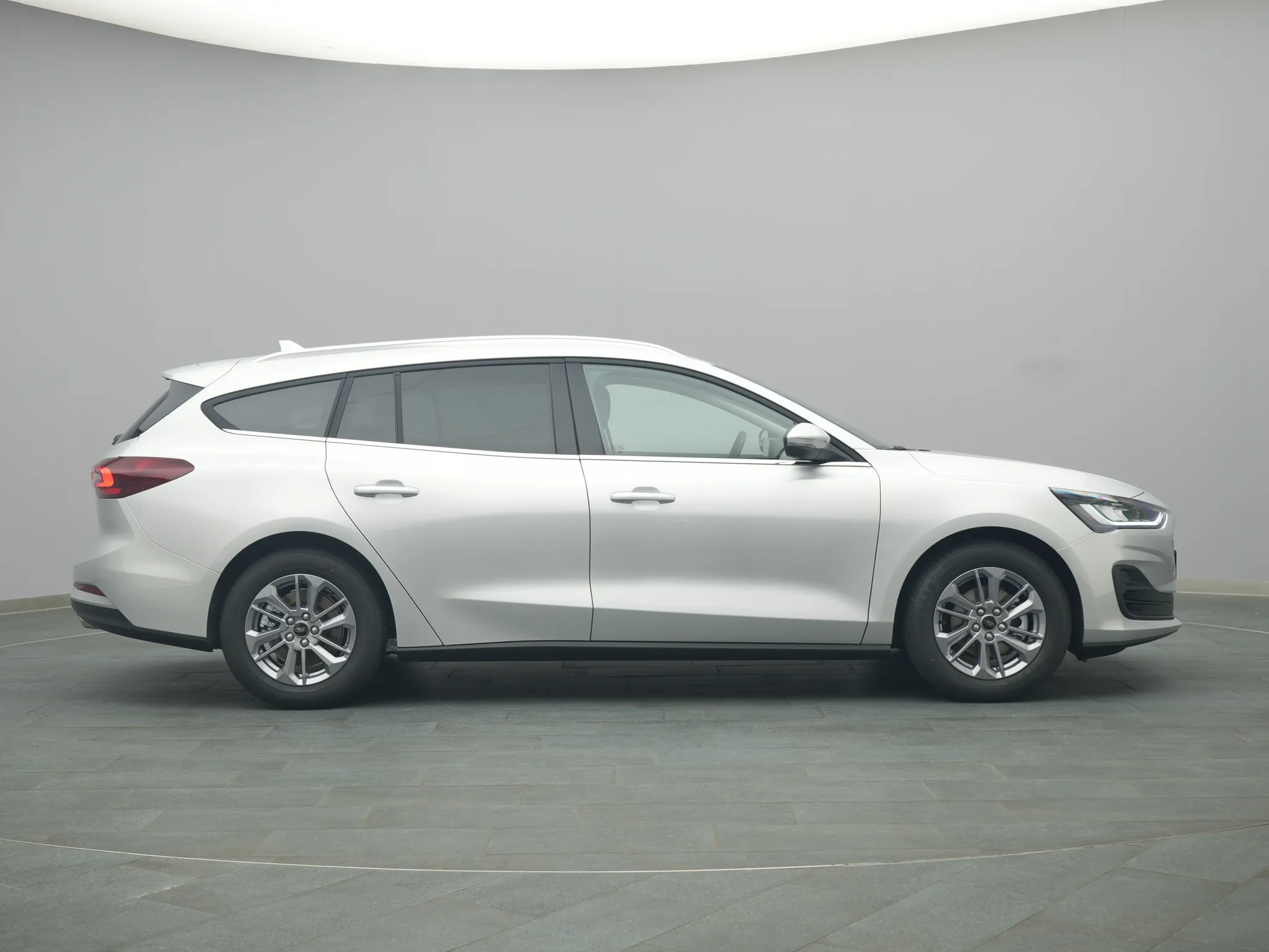 Ford Focus Titanium X – Bild 8