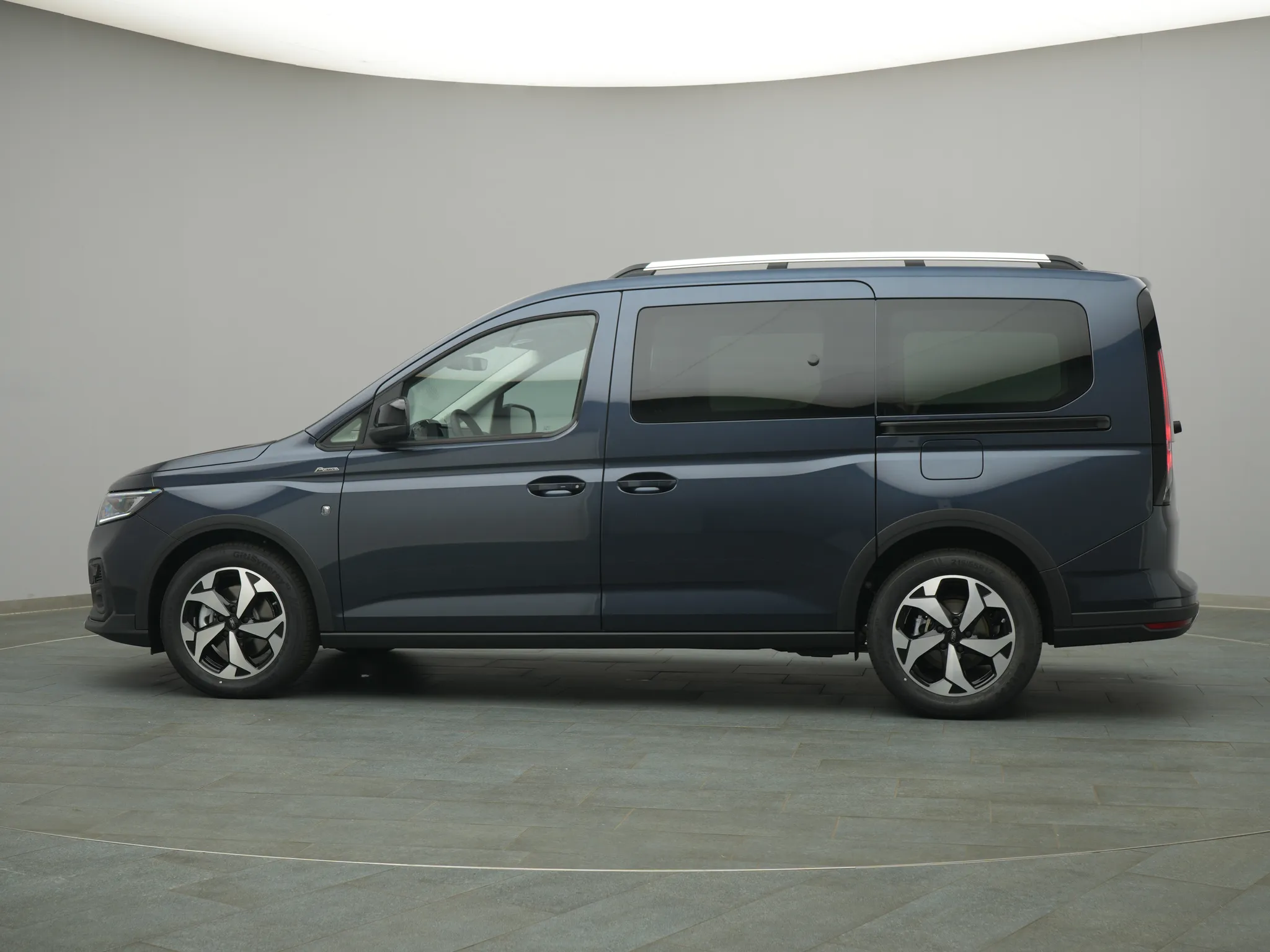 Ford Grand Tourneo – Bild 3